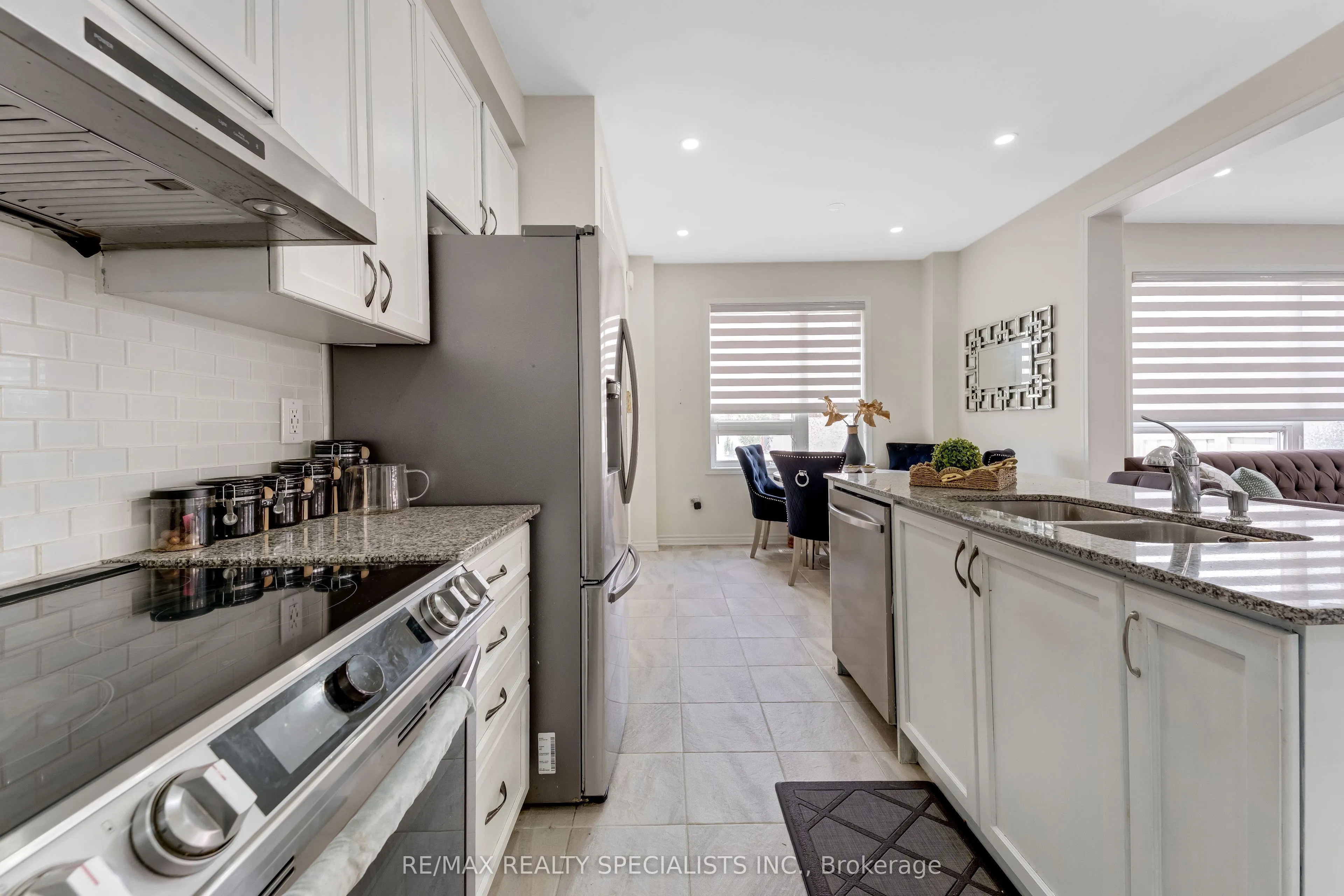 1 Boothill Drive