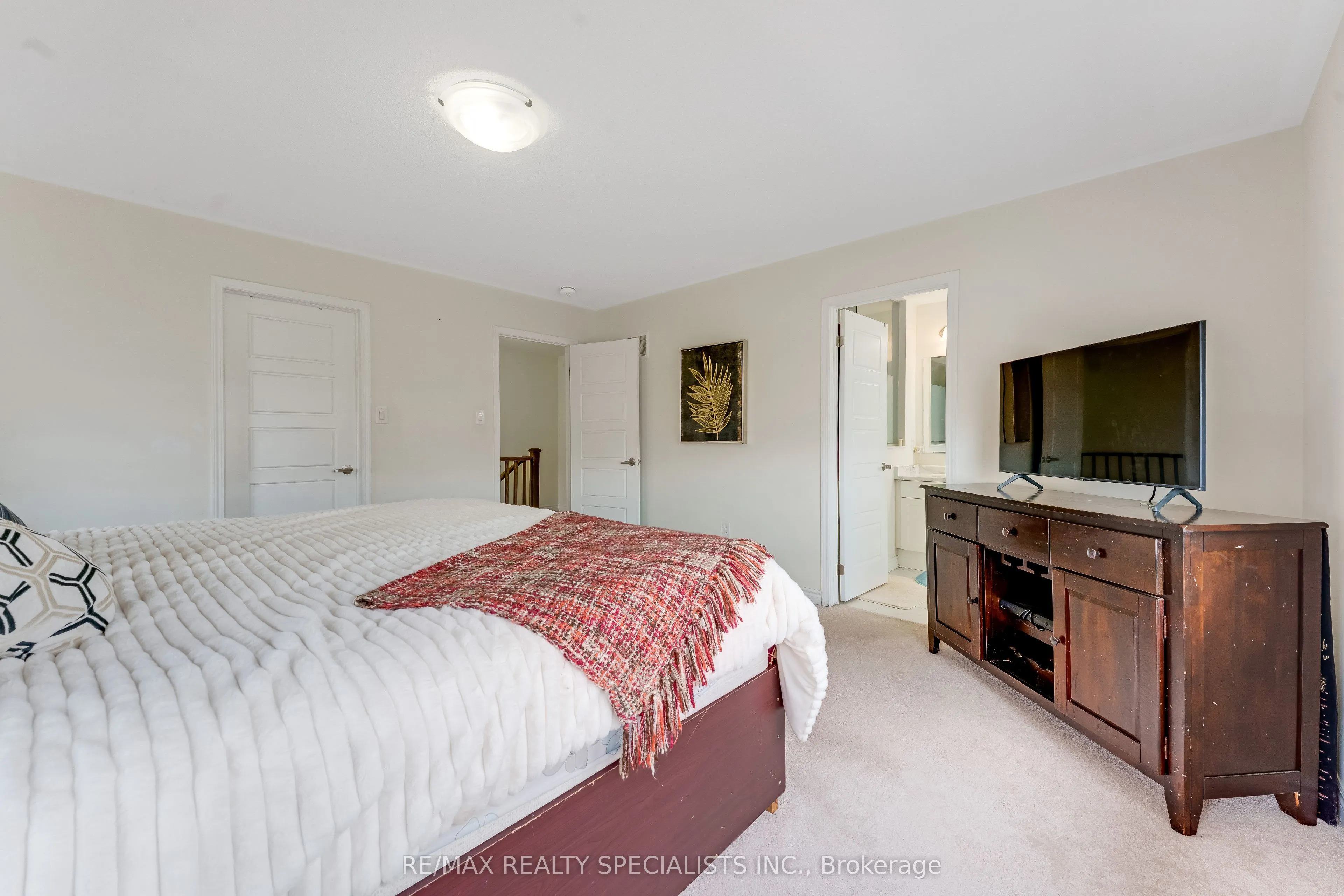 1 Boothill Drive