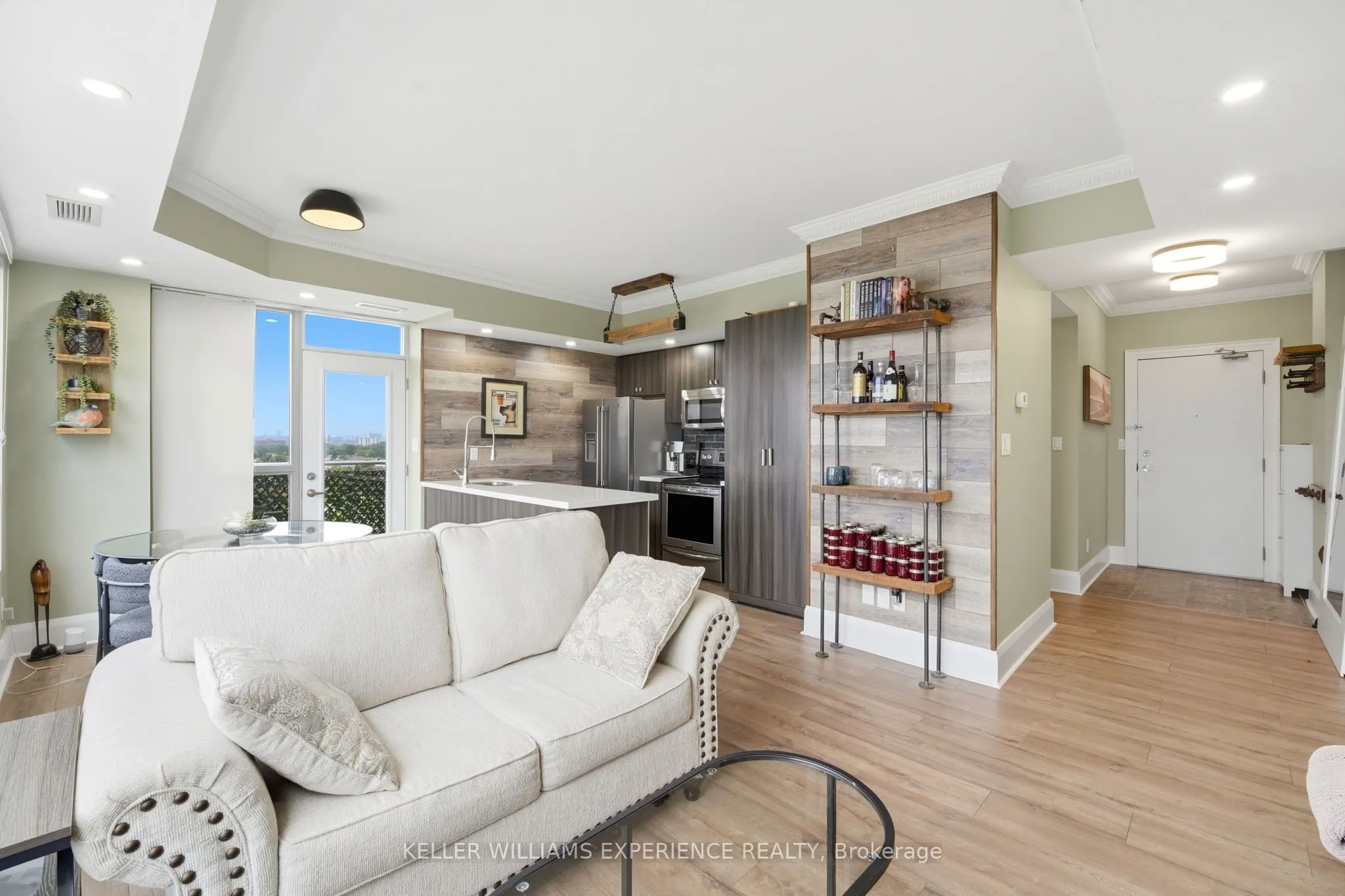 2464 Weston Road #903