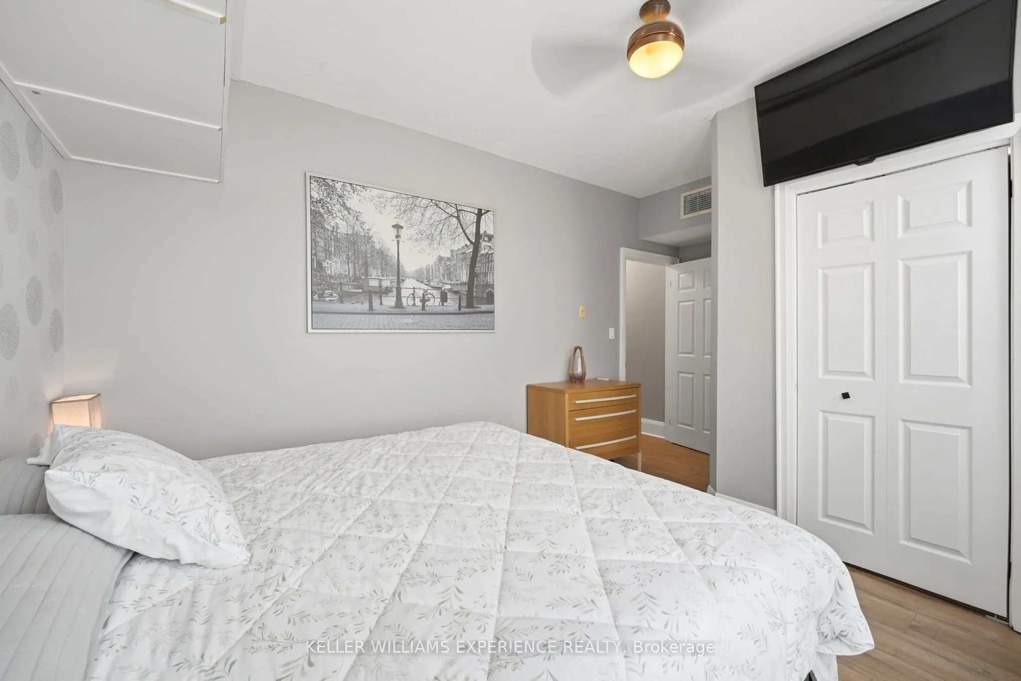 2464 Weston Road #903