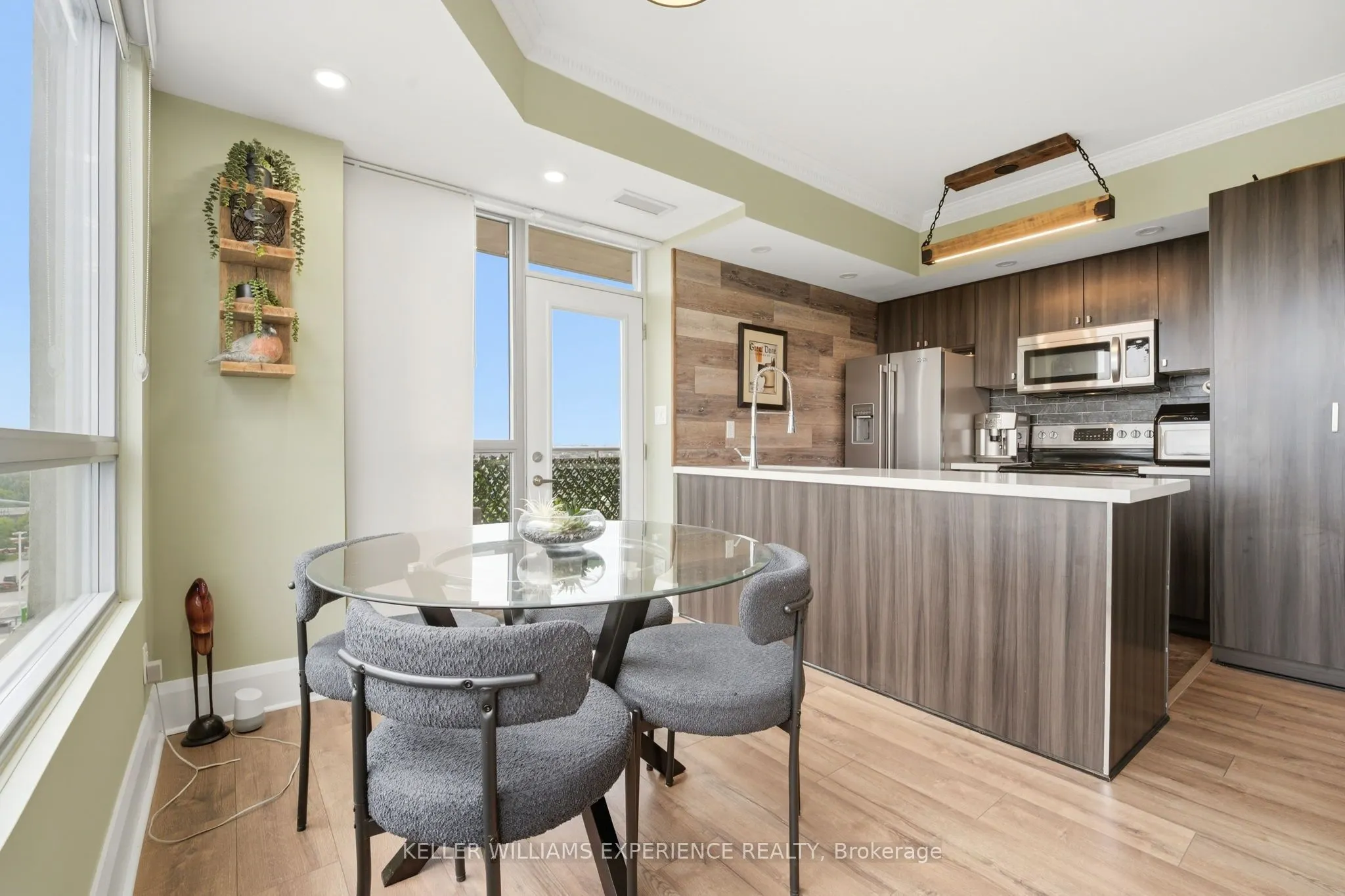 2464 Weston Road #903