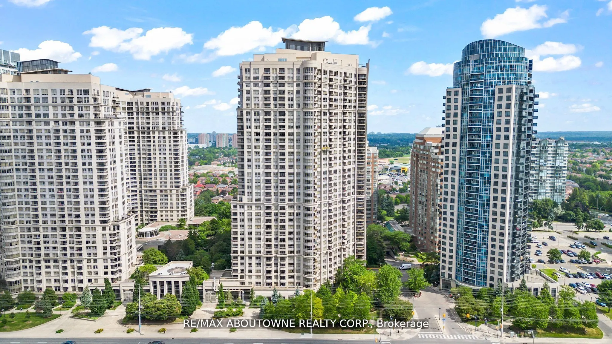 310 Burnhamthorpe Road W #401