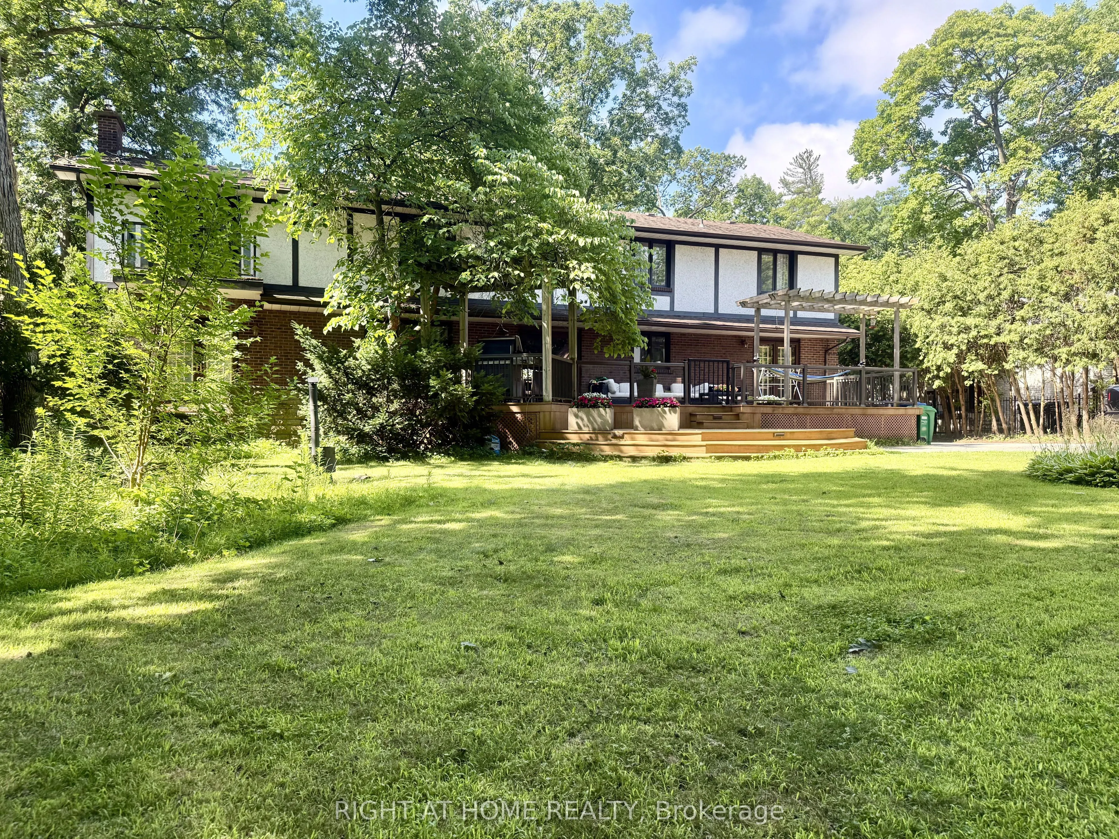 2123 Gordon Drive