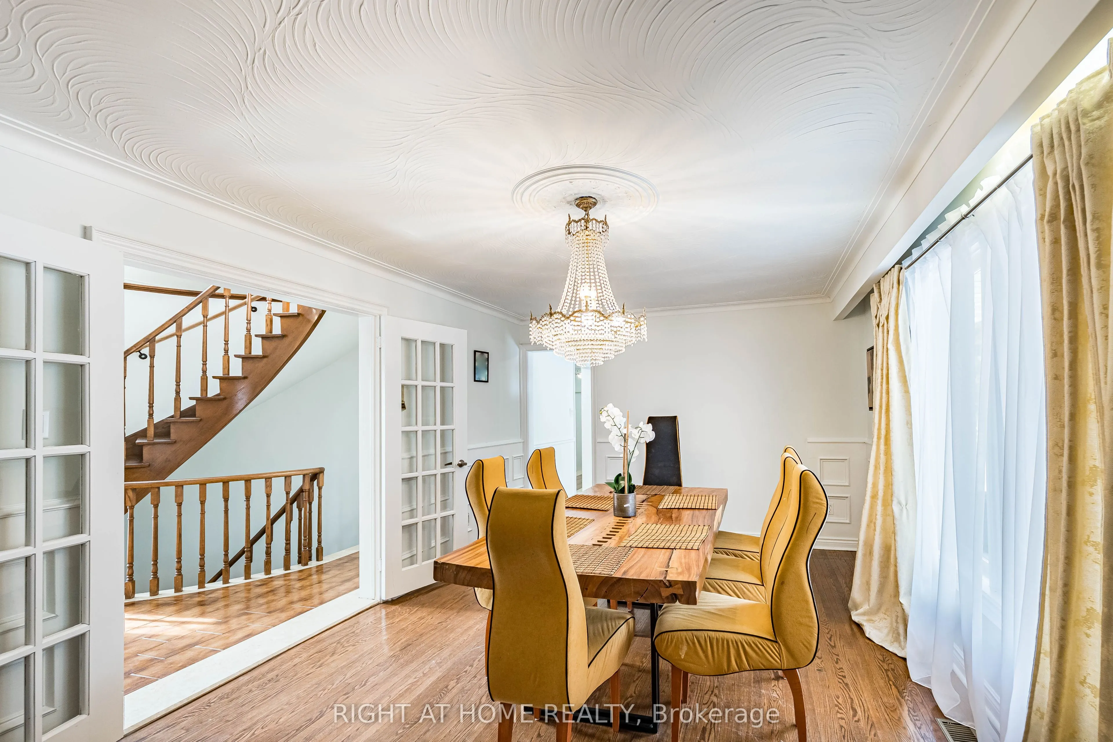 2123 Gordon Drive