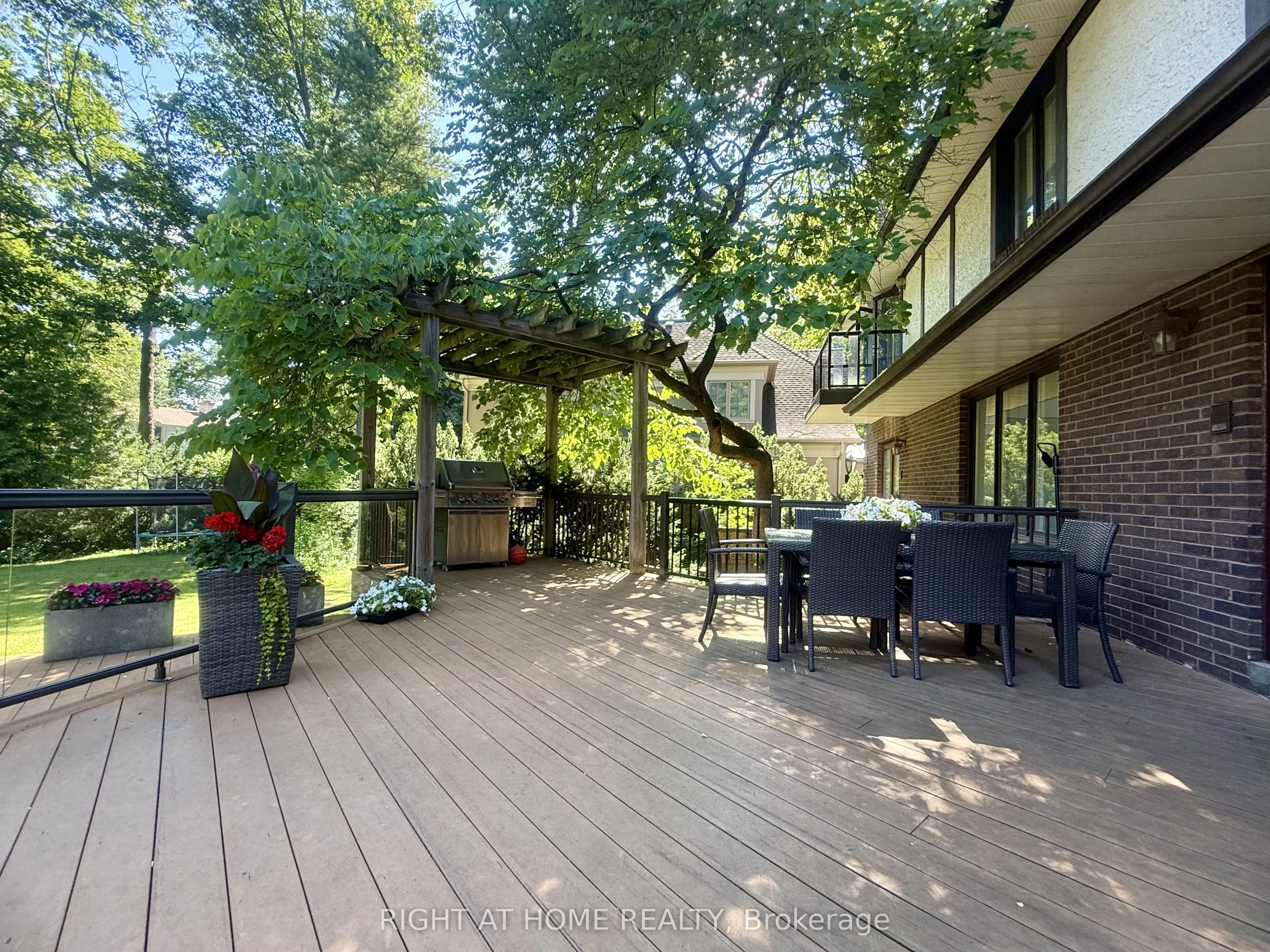 2123 Gordon Drive