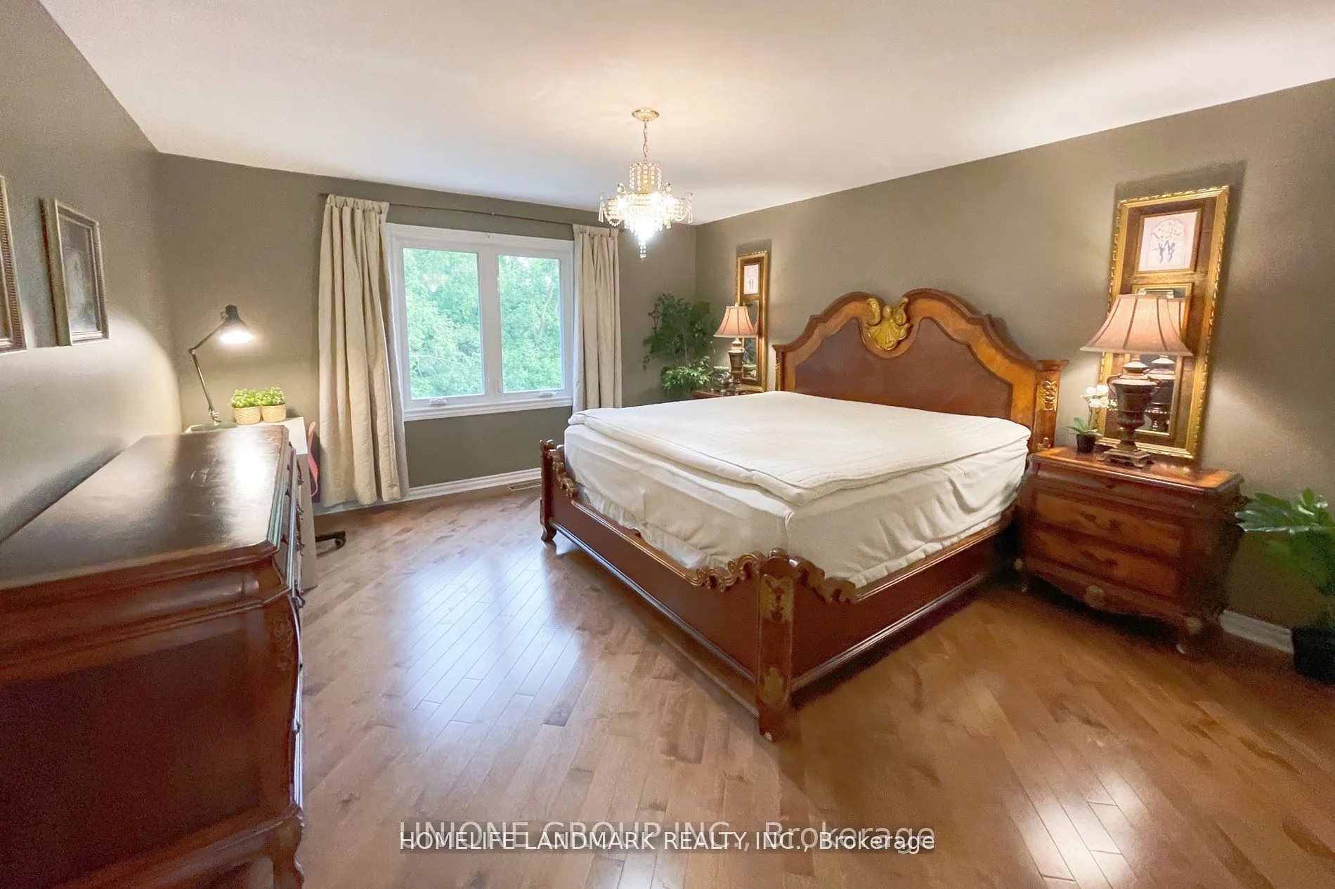 2415 Jarvis Street #B5