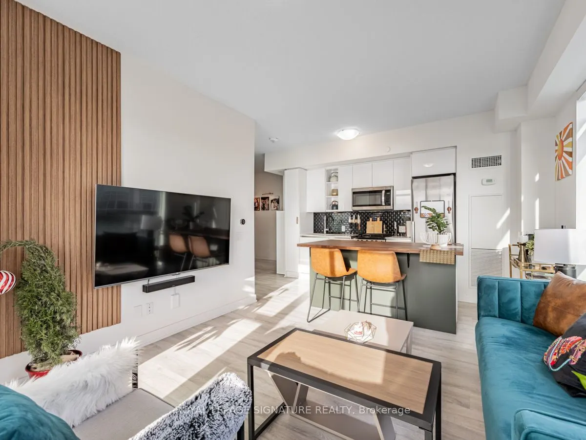 251 Manitoba Street #2704