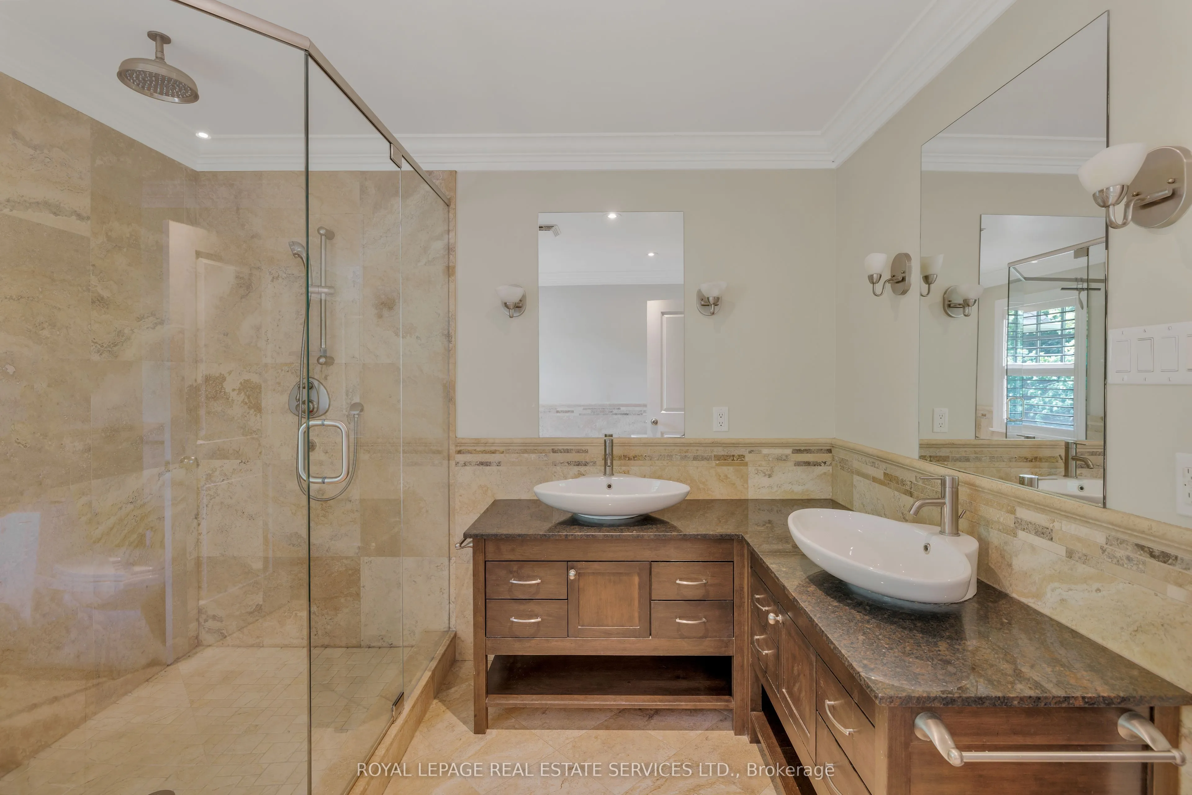 1387 Willowdown Road