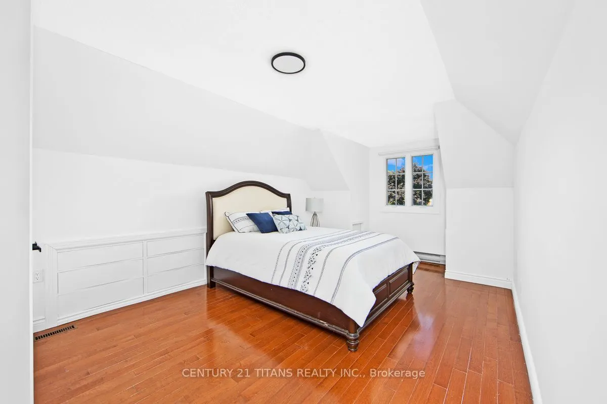1692 Baymill Court