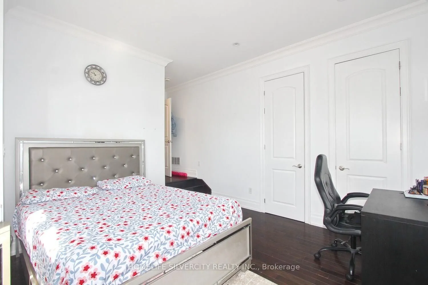 4 Byng Avenue