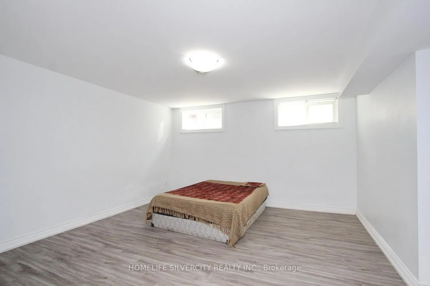 4 Byng Avenue