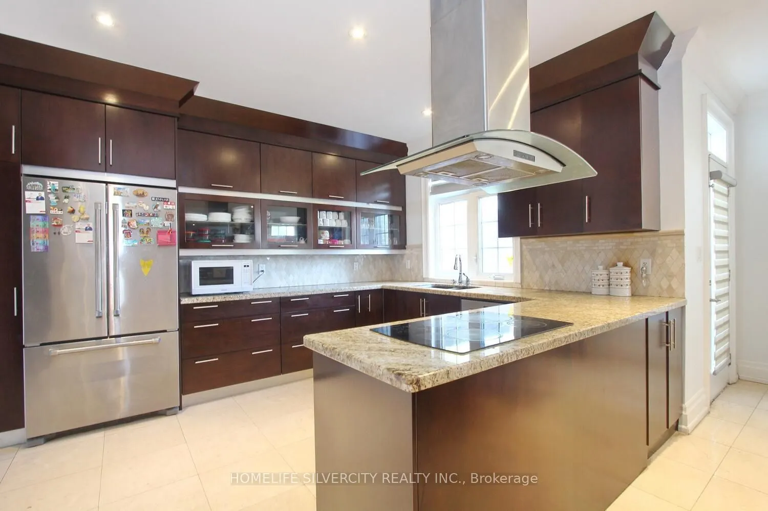 4 Byng Avenue