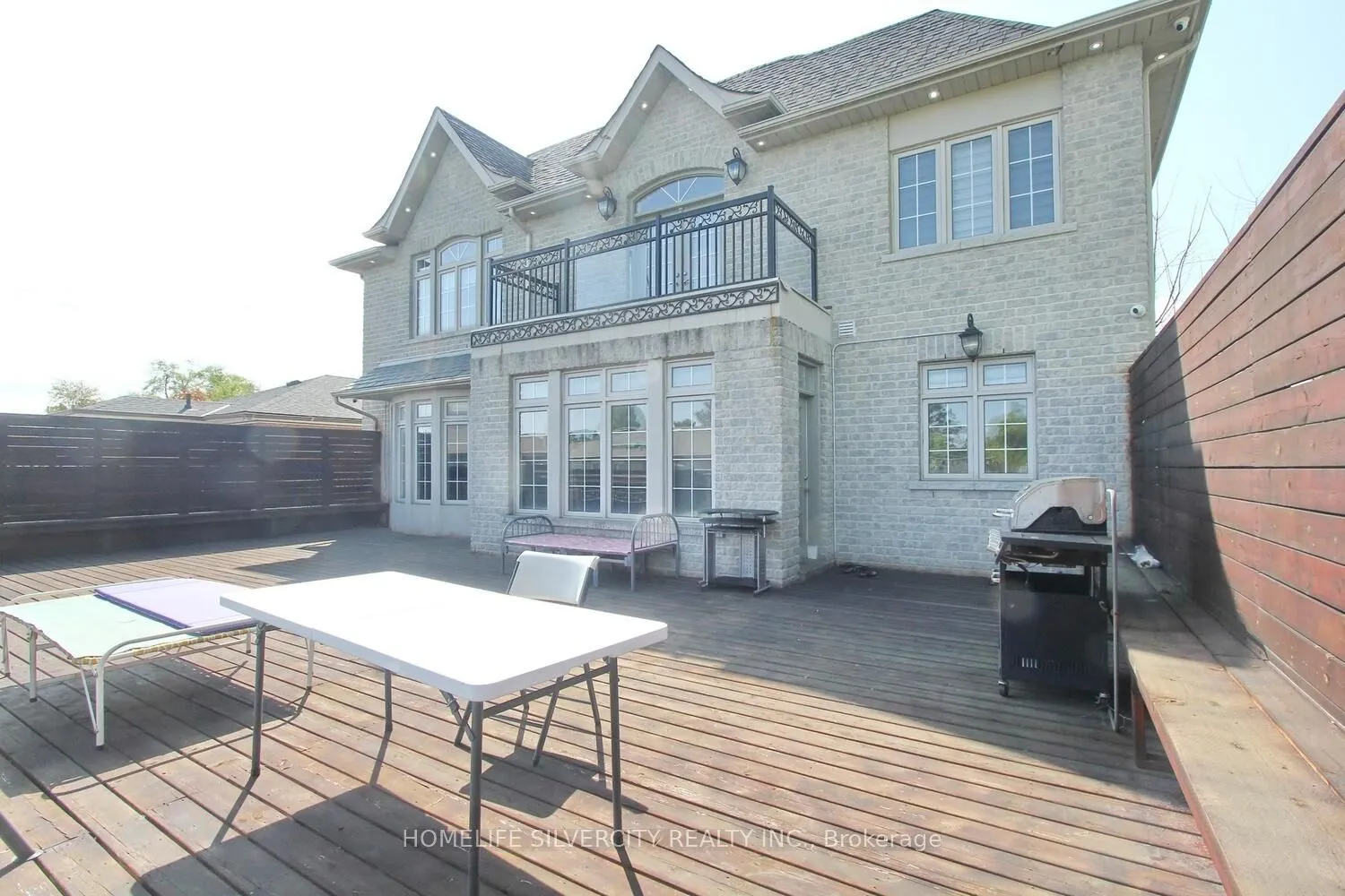 4 Byng Avenue