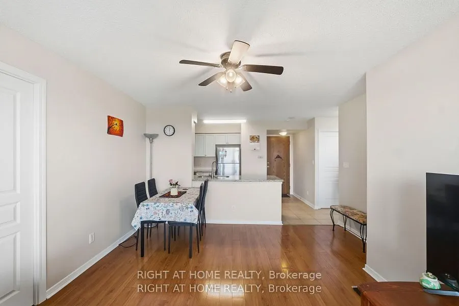 4879 KIMBERMOUNT Avenue #607
