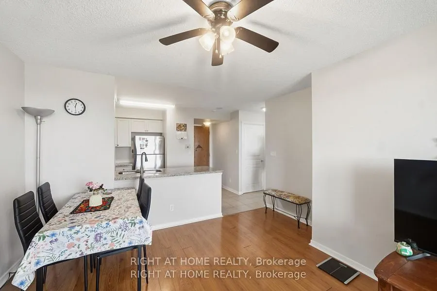 4879 KIMBERMOUNT Avenue #607