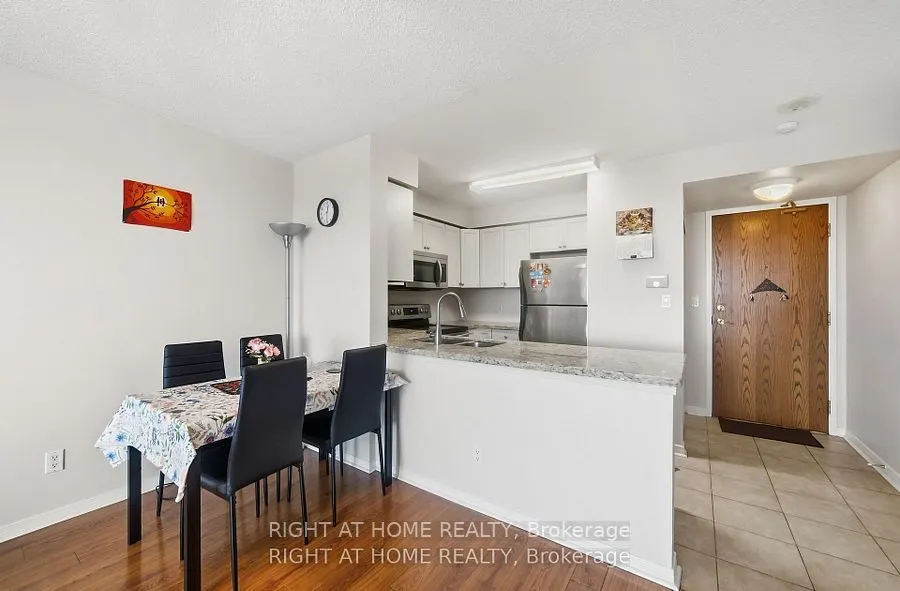 4879 KIMBERMOUNT Avenue #607