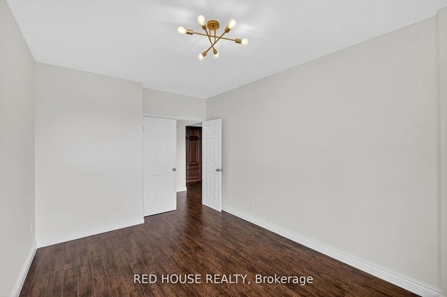 5250 Lakeshore Road #809