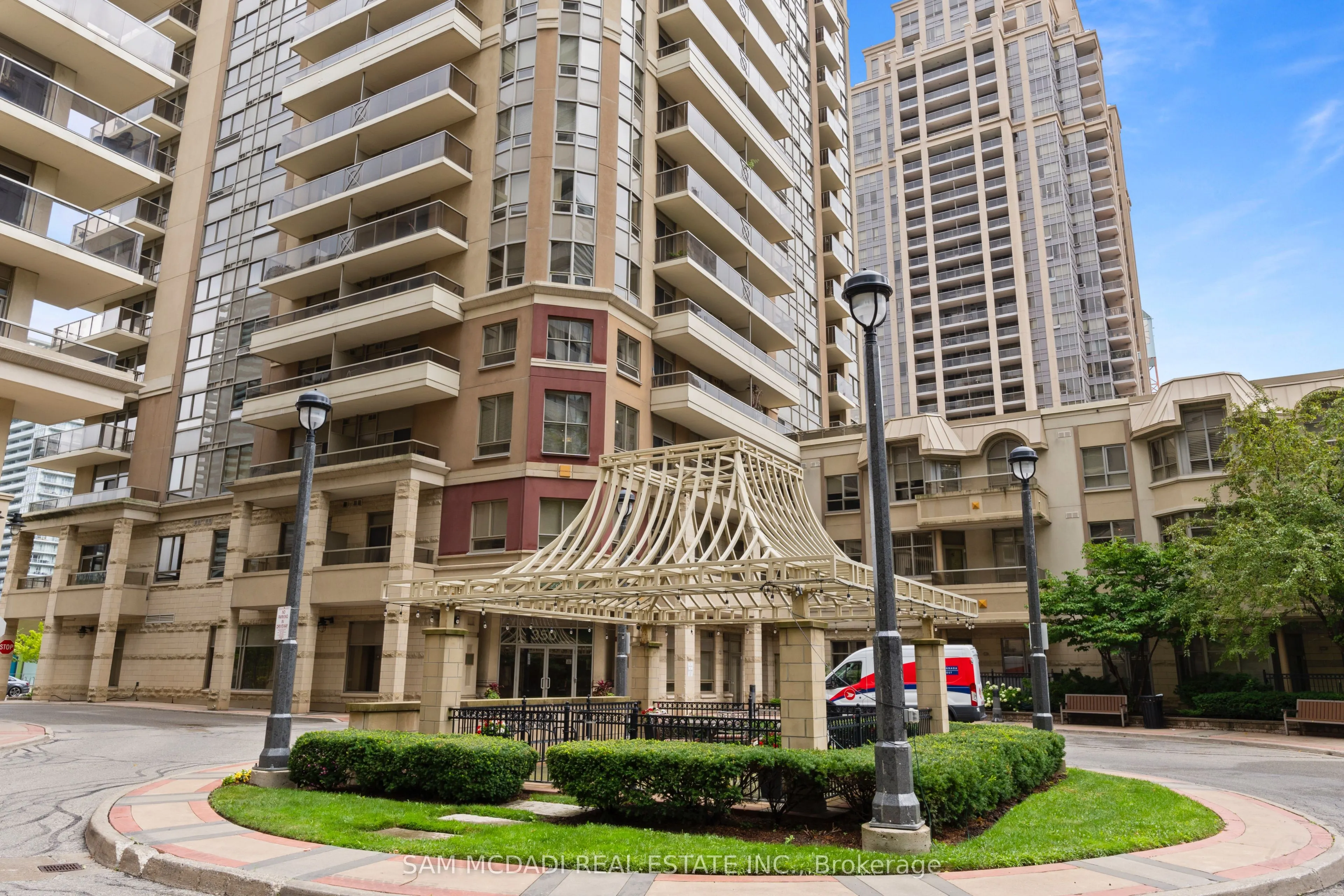 350 Princess Royal Drive #1107