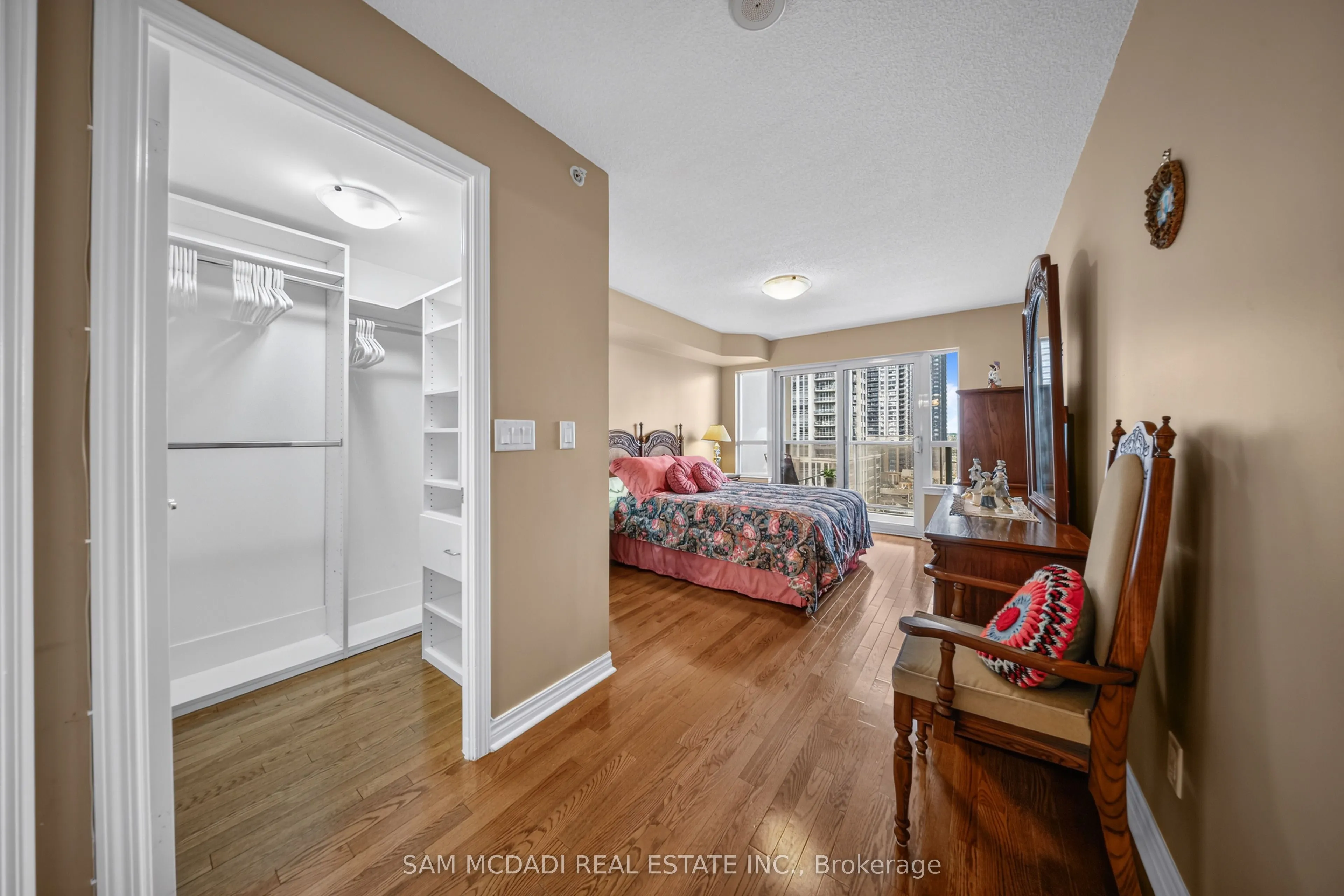 350 Princess Royal Drive #1107