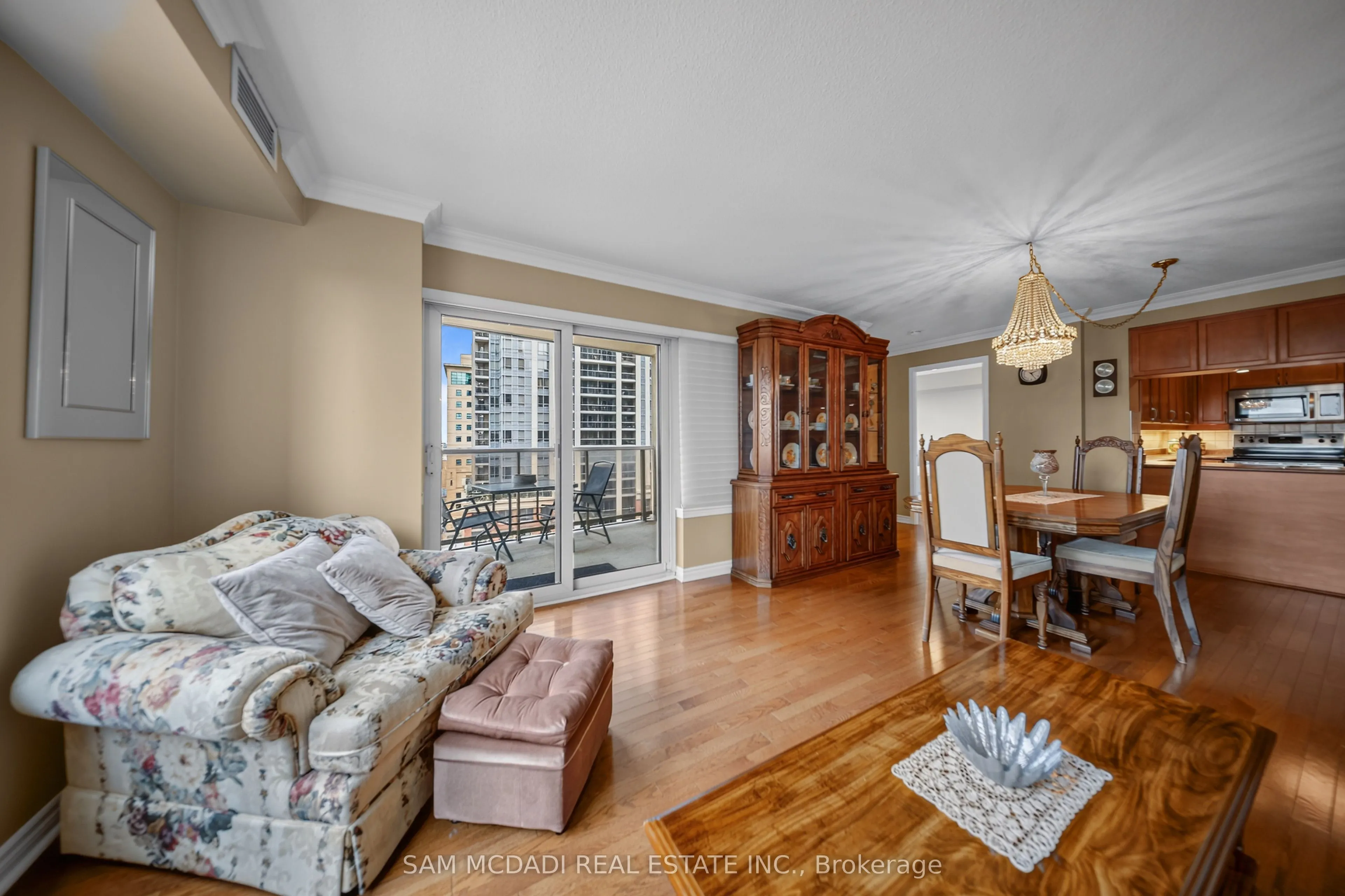 350 Princess Royal Drive #1107
