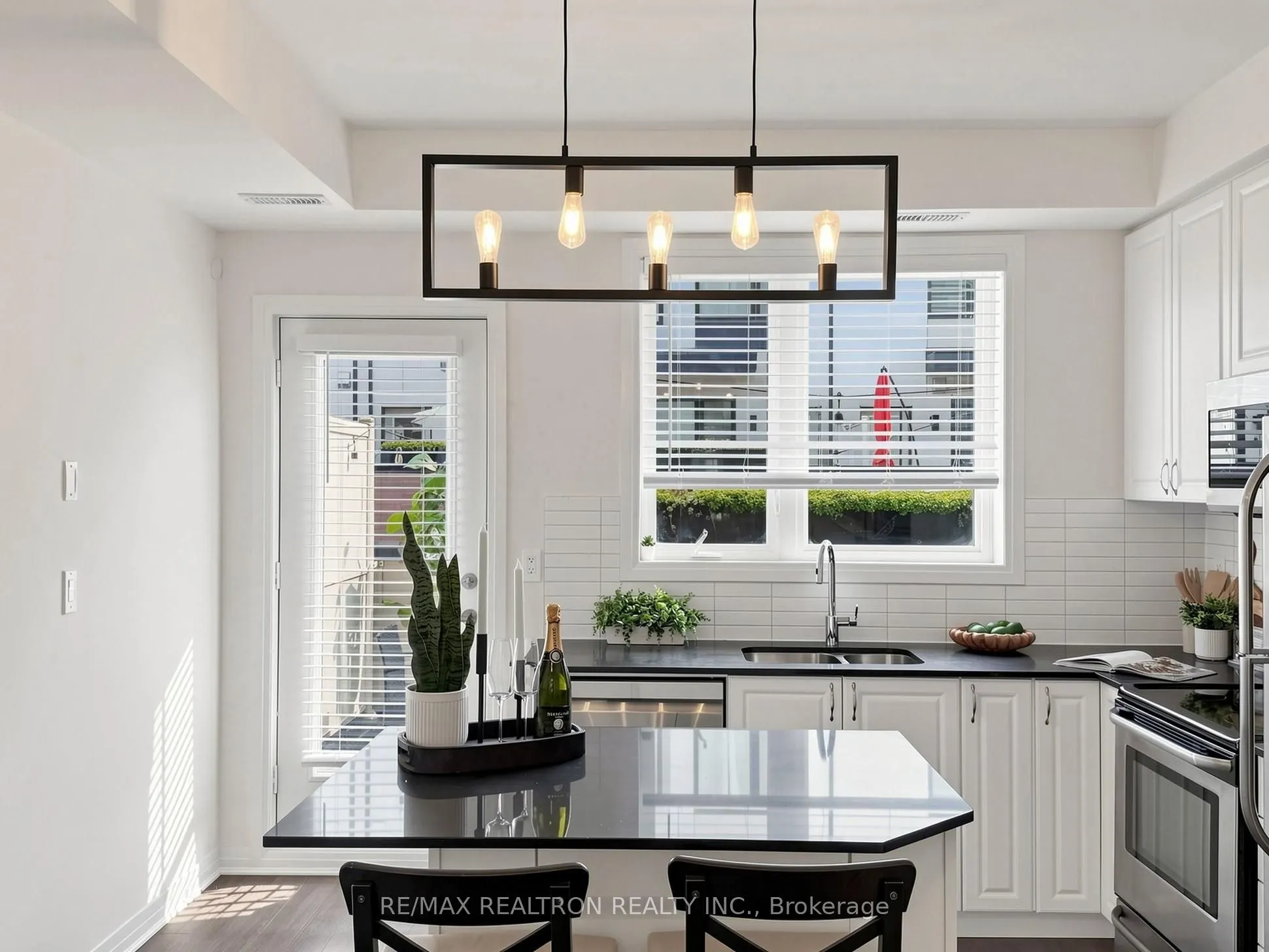 65 Thomas Mullholand Drive #6