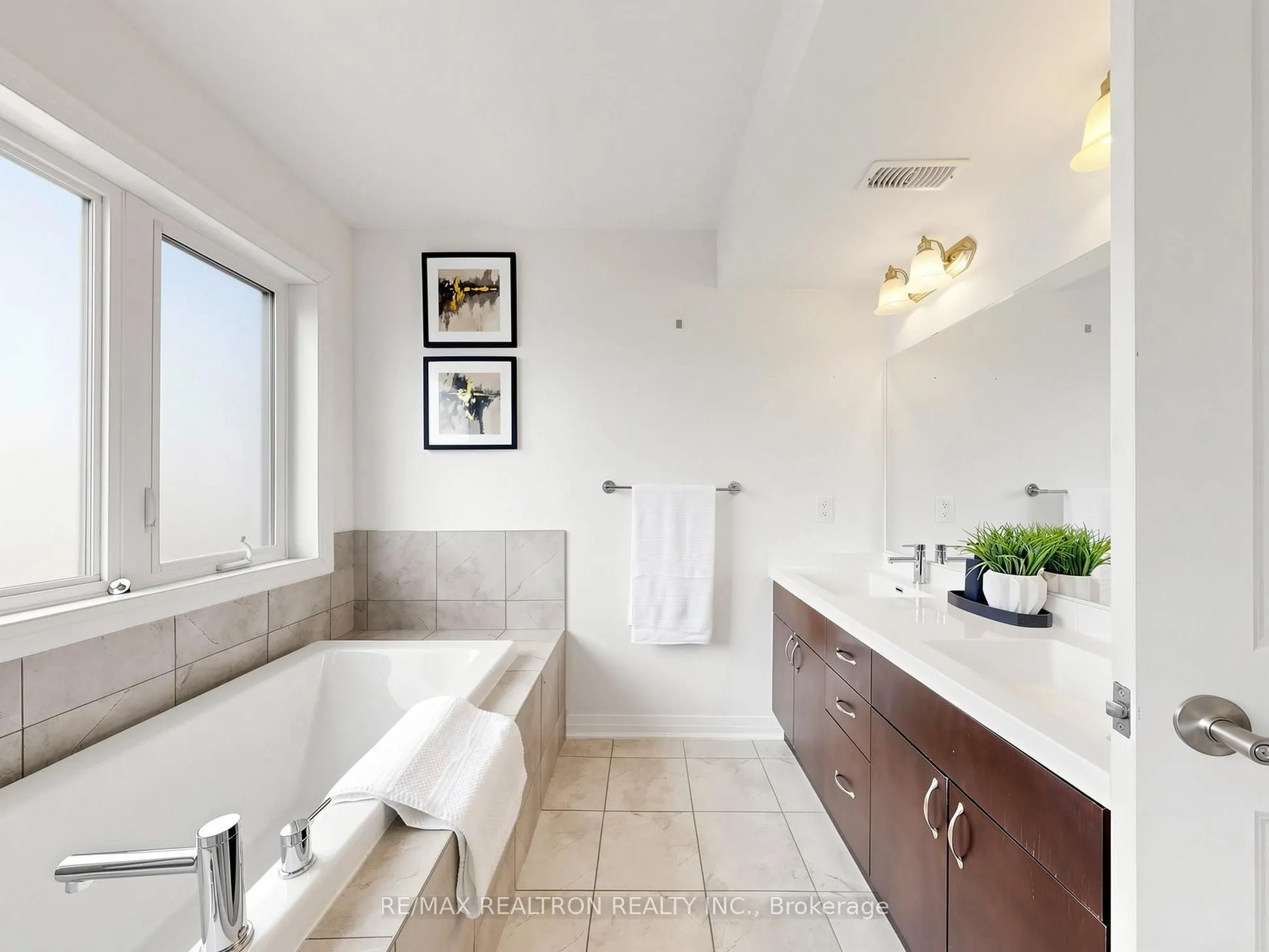 65 Thomas Mullholand Drive #6