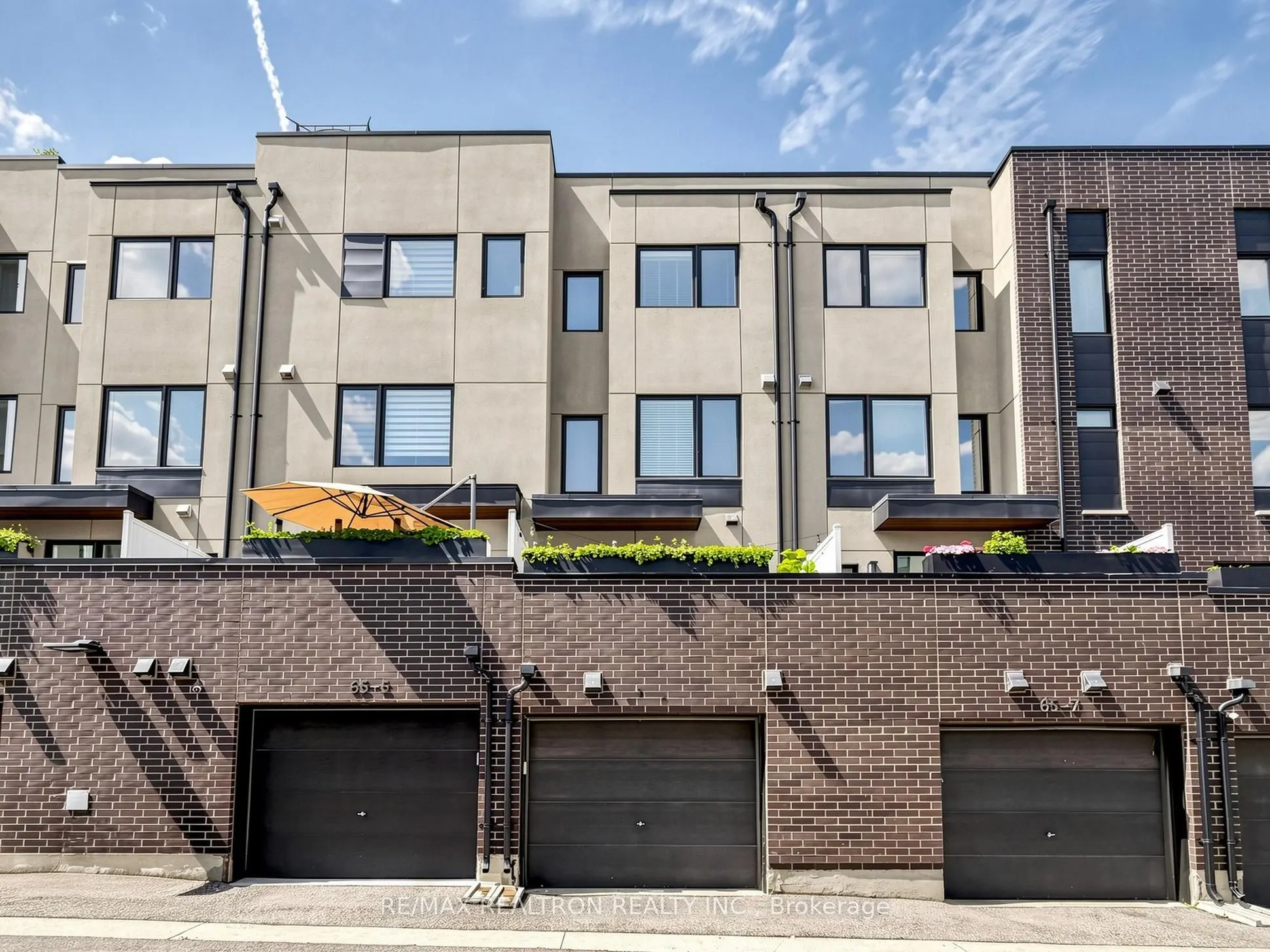 65 Thomas Mullholand Drive #6