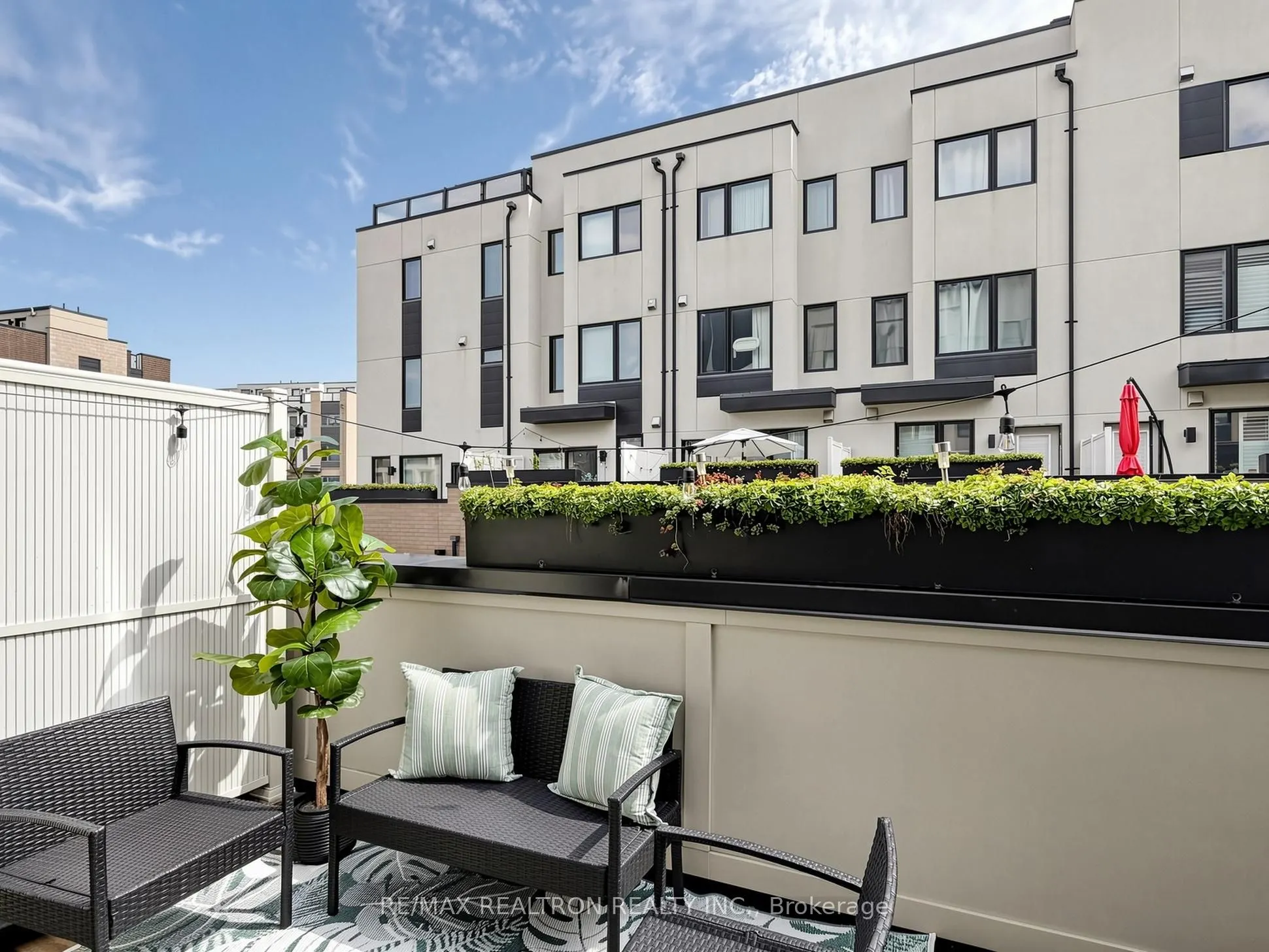 65 Thomas Mullholand Drive #6