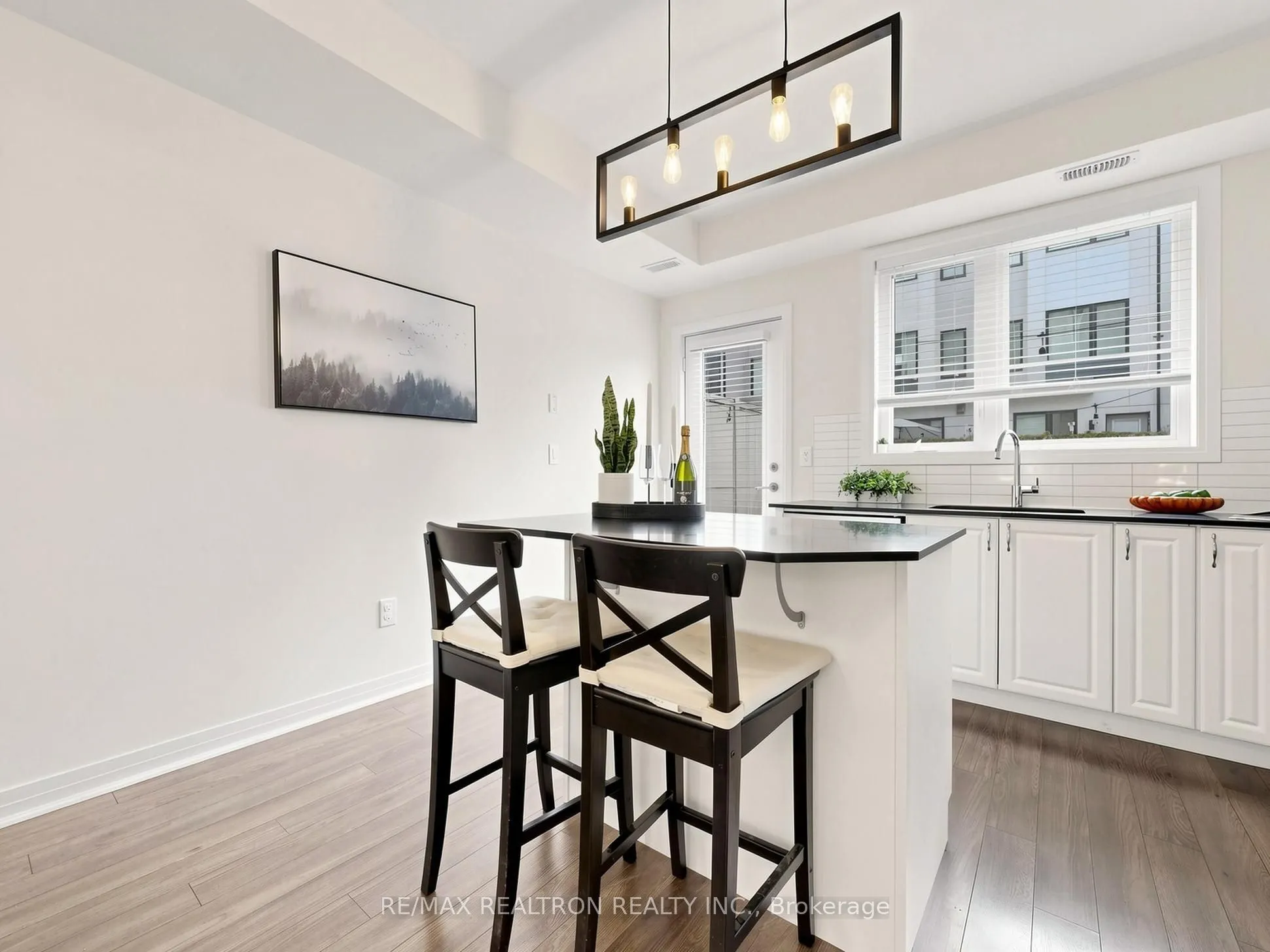 65 Thomas Mullholand Drive #6