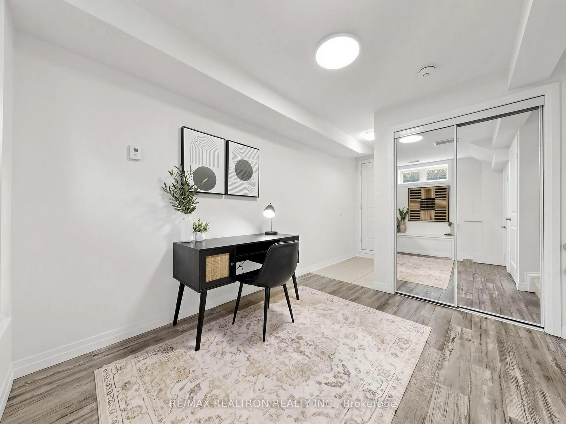 65 Thomas Mullholand Drive #6