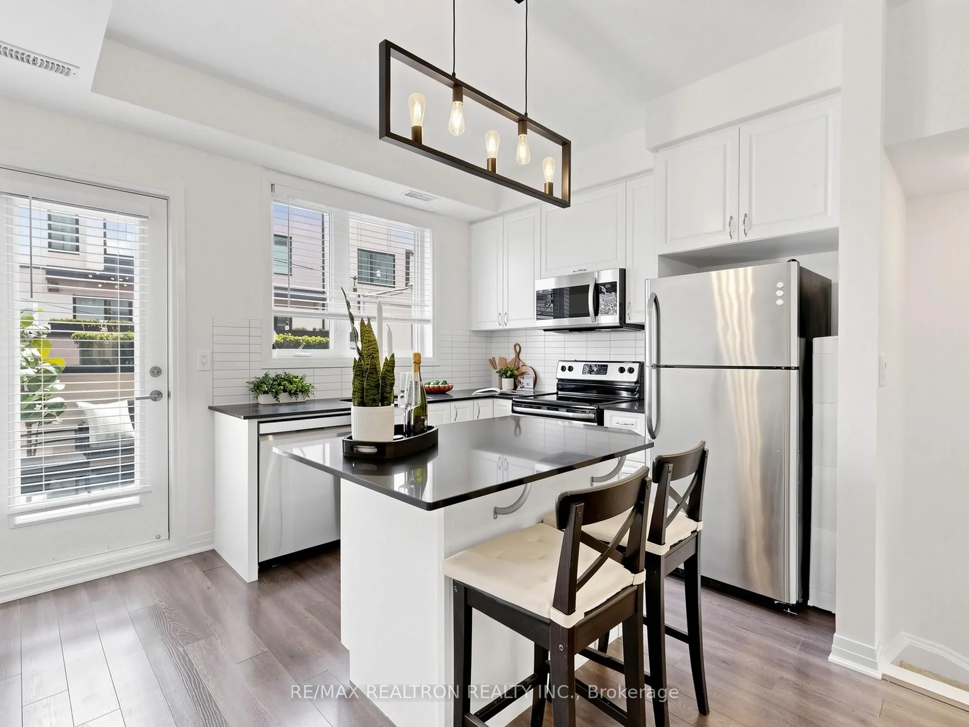 65 Thomas Mullholand Drive #6