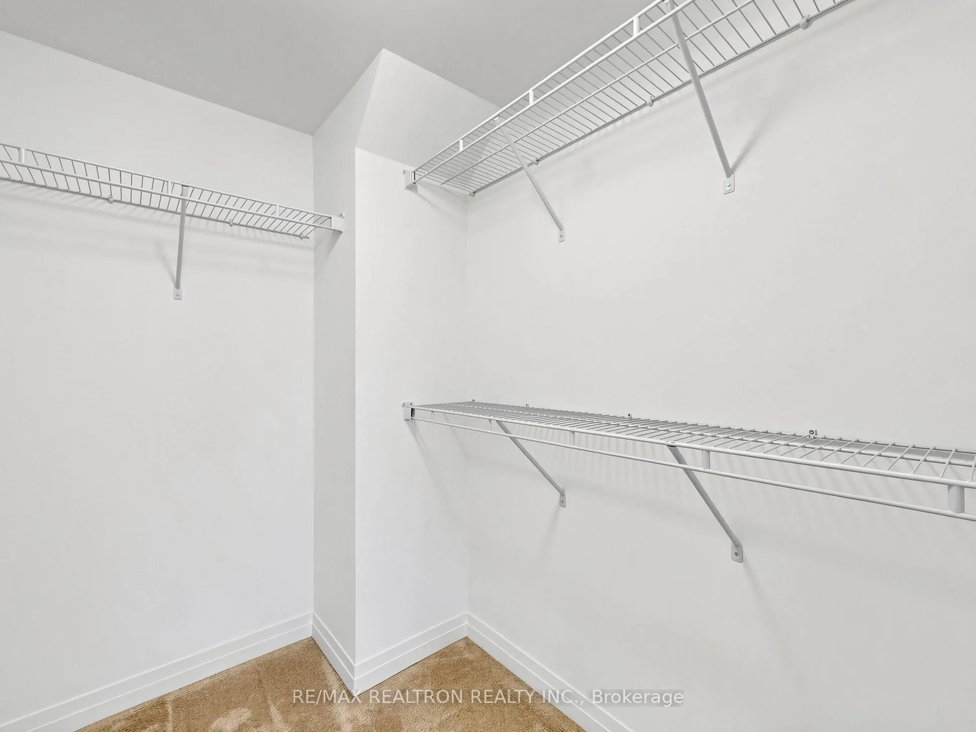 65 Thomas Mullholand Drive #6