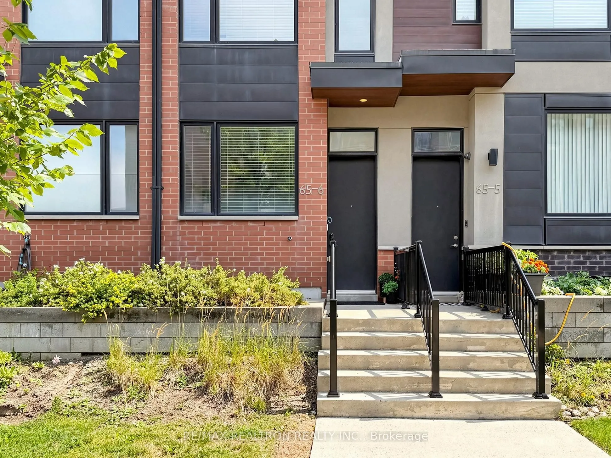 65 Thomas Mullholand Drive #6