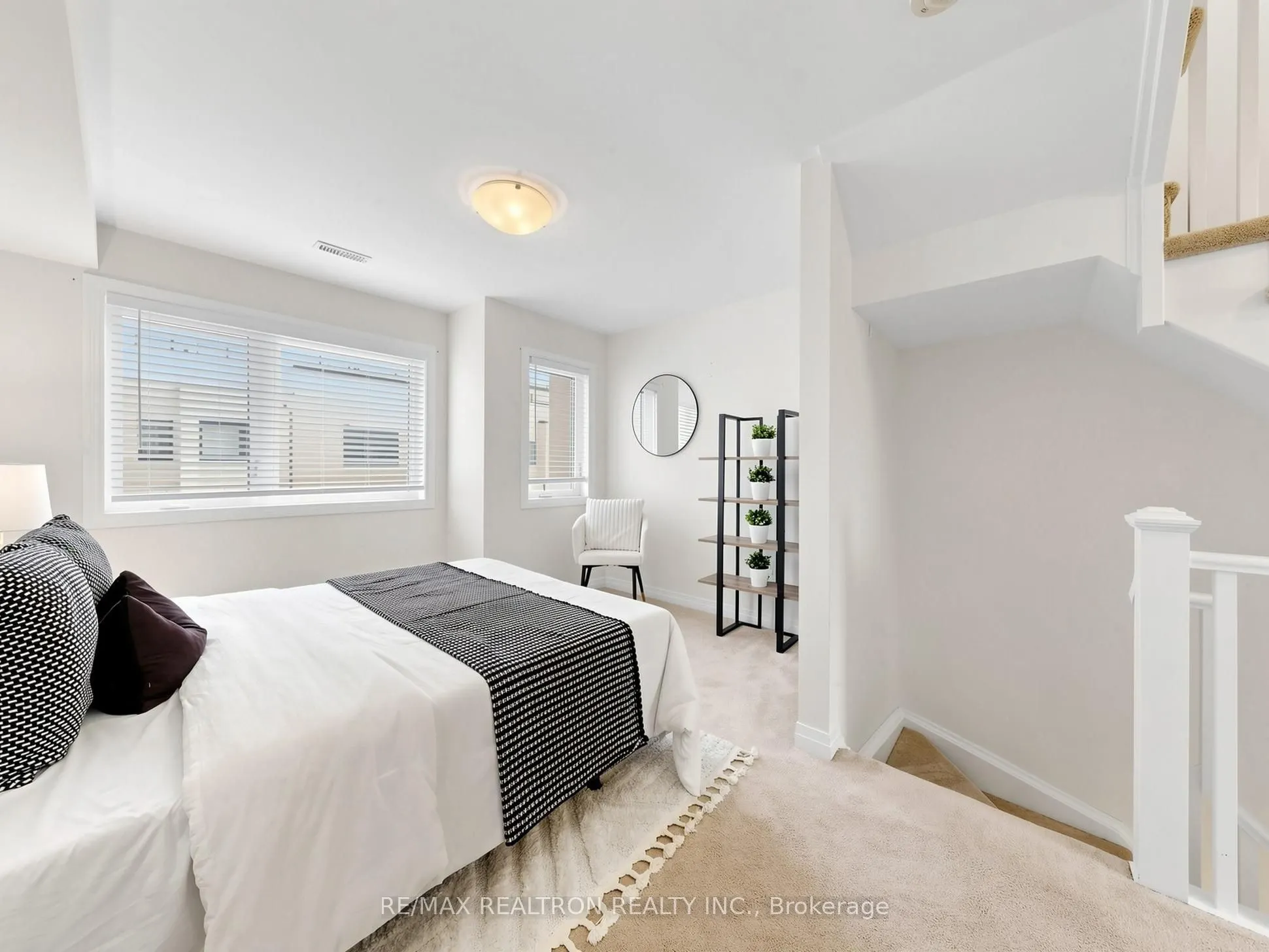 65 Thomas Mullholand Drive #6