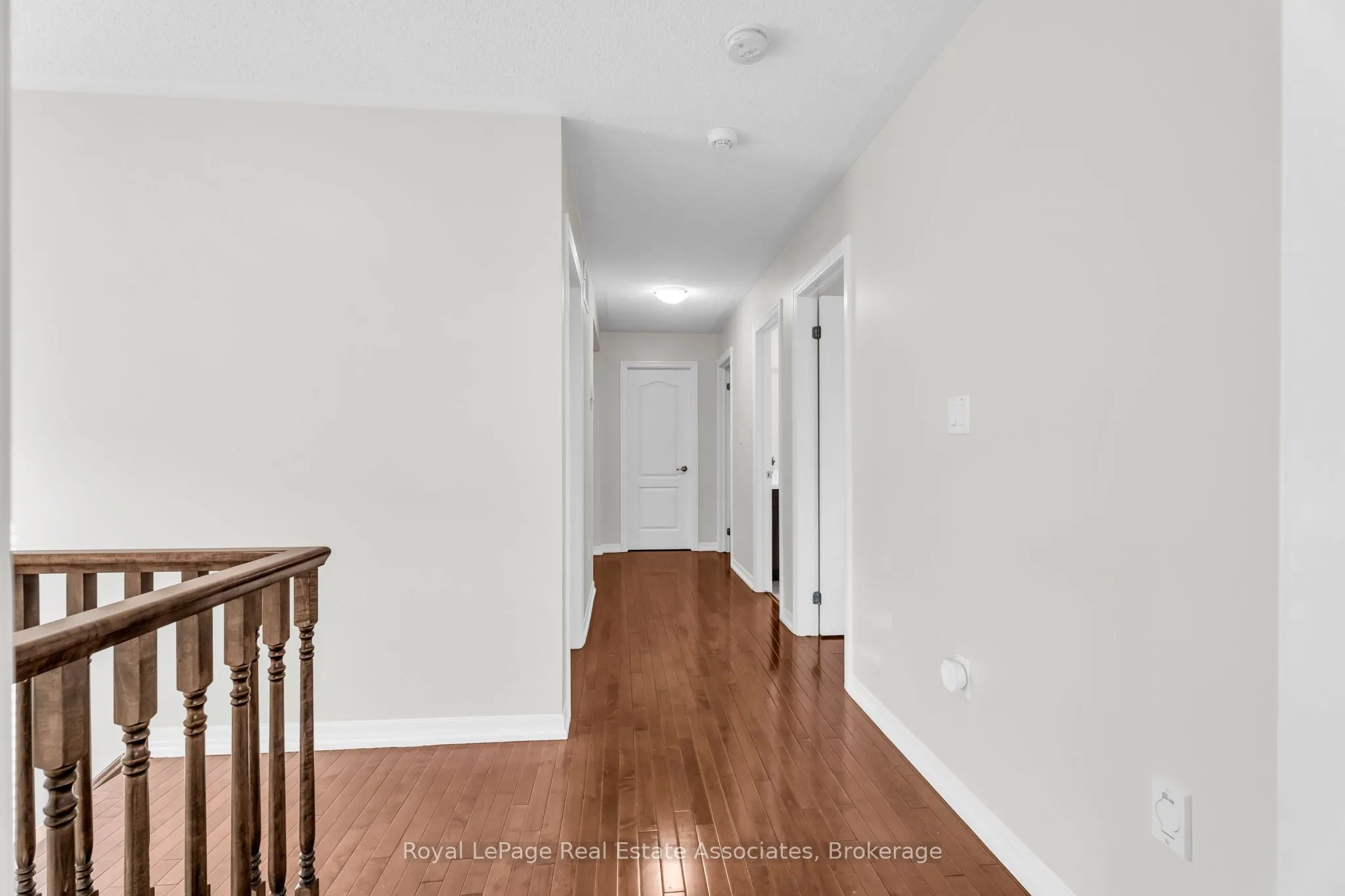 879 Etherington Way