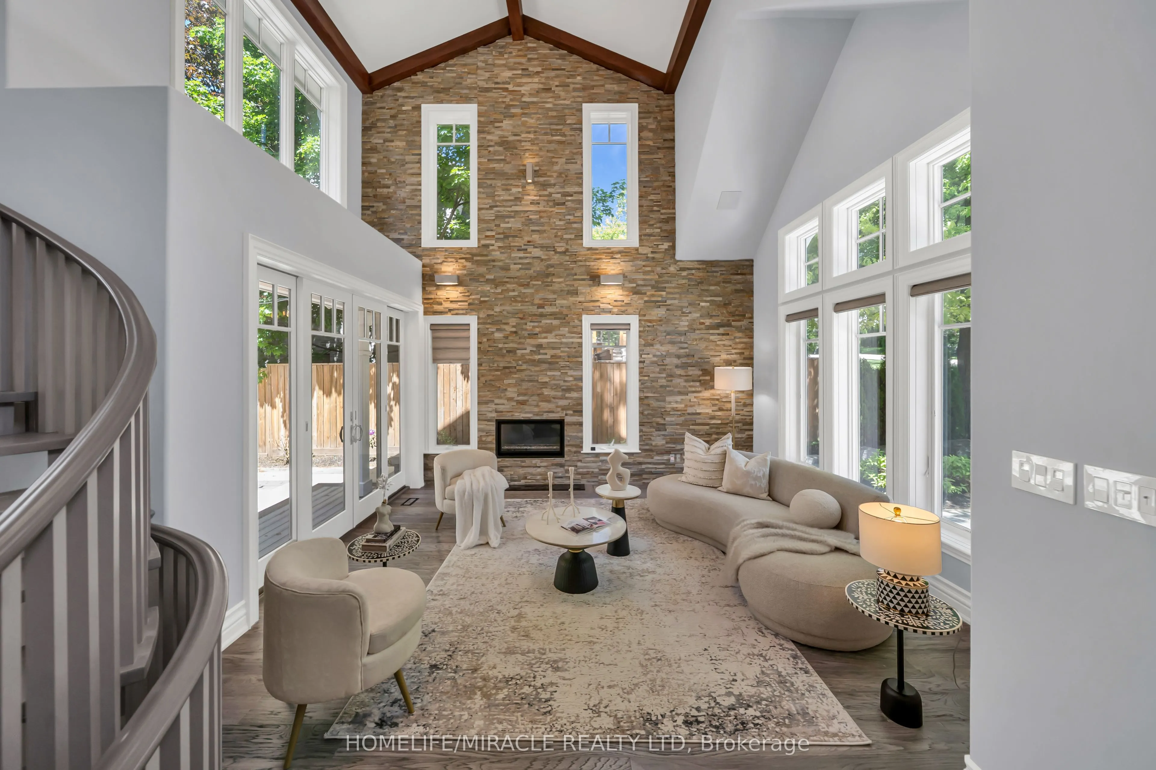271 Oakhill Road