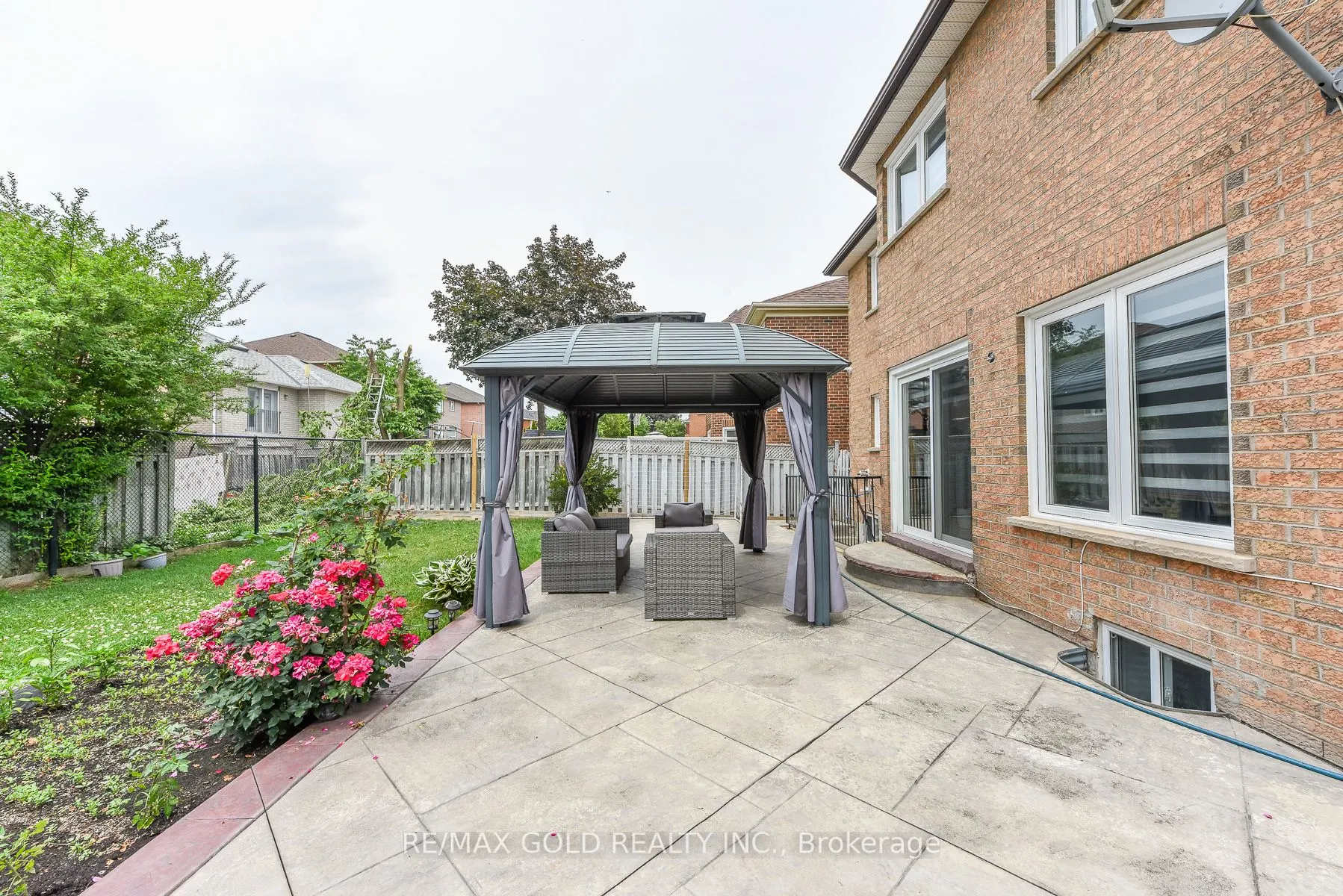 72 Rainforest Drive