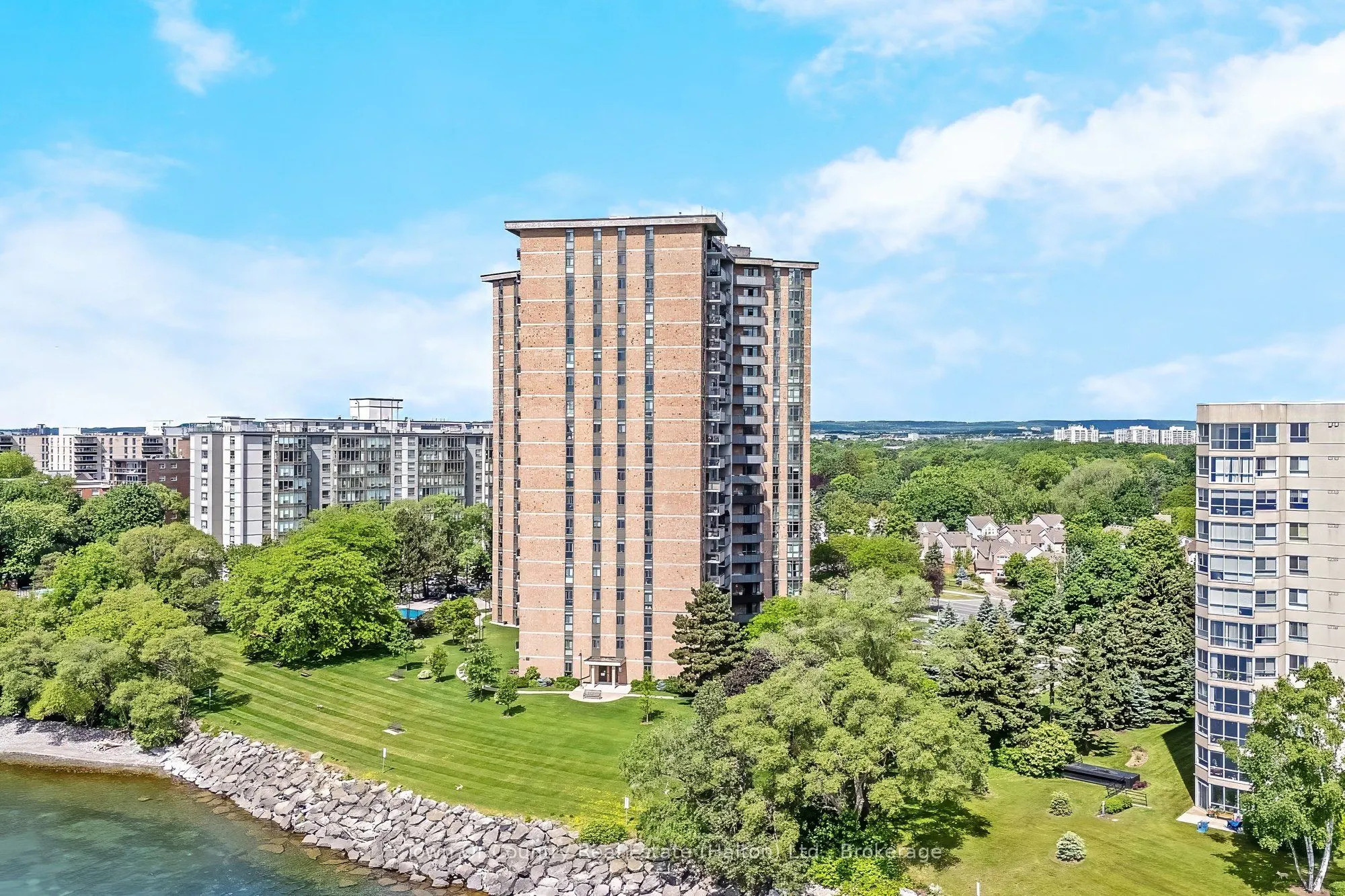 5250 Lakeshore Road #1906