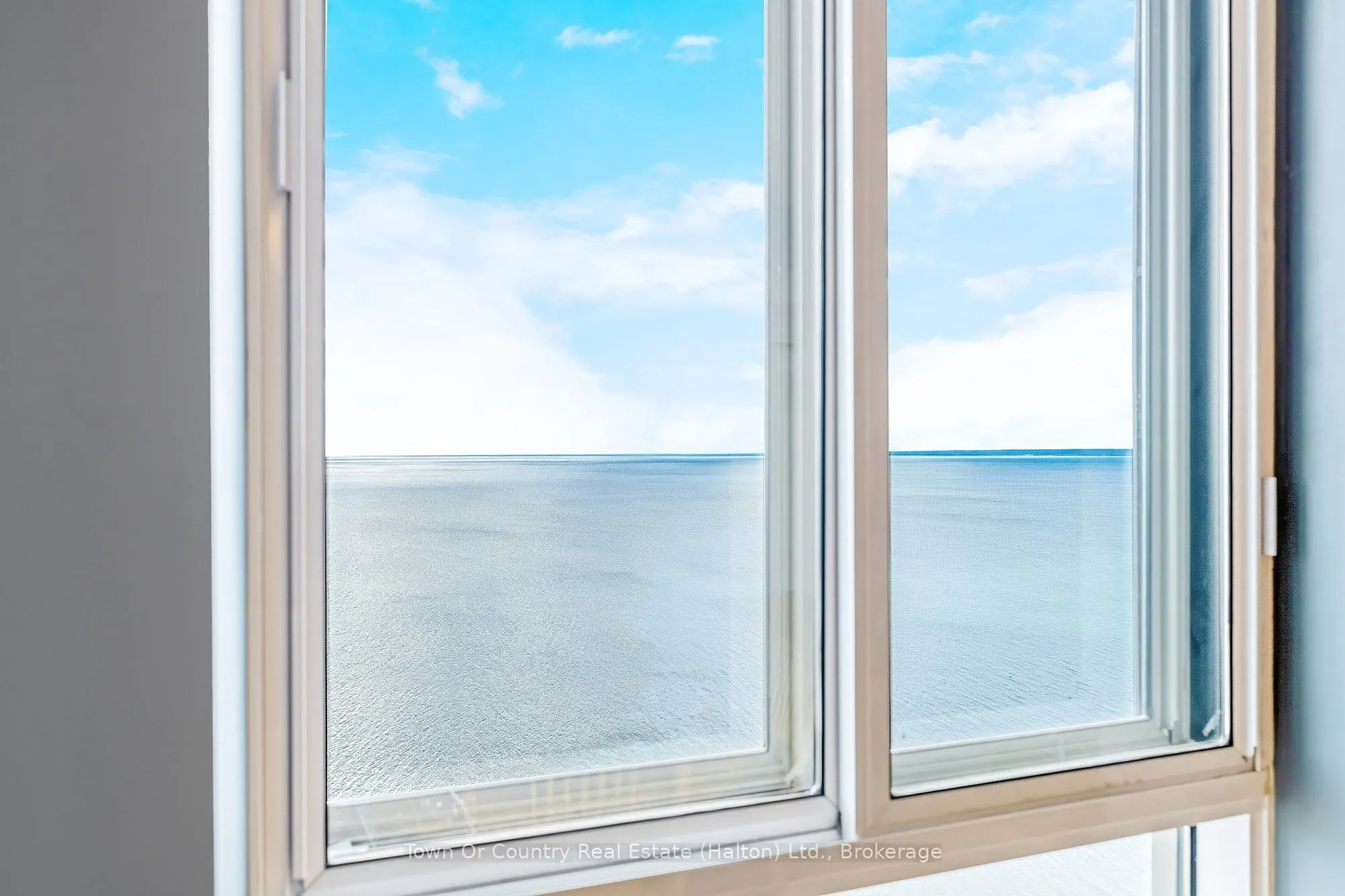 5250 Lakeshore Road #1906