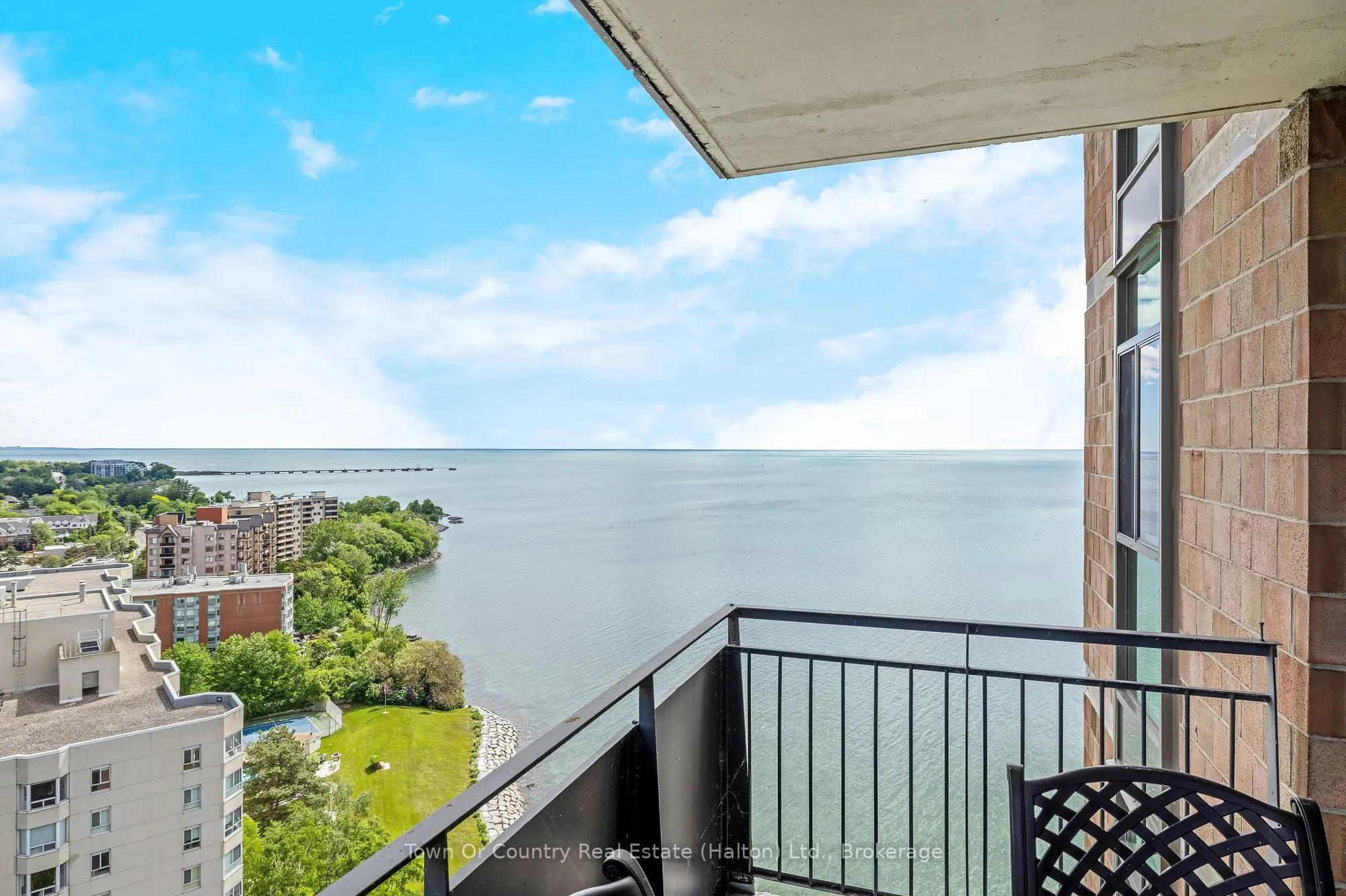 5250 Lakeshore Road #1906