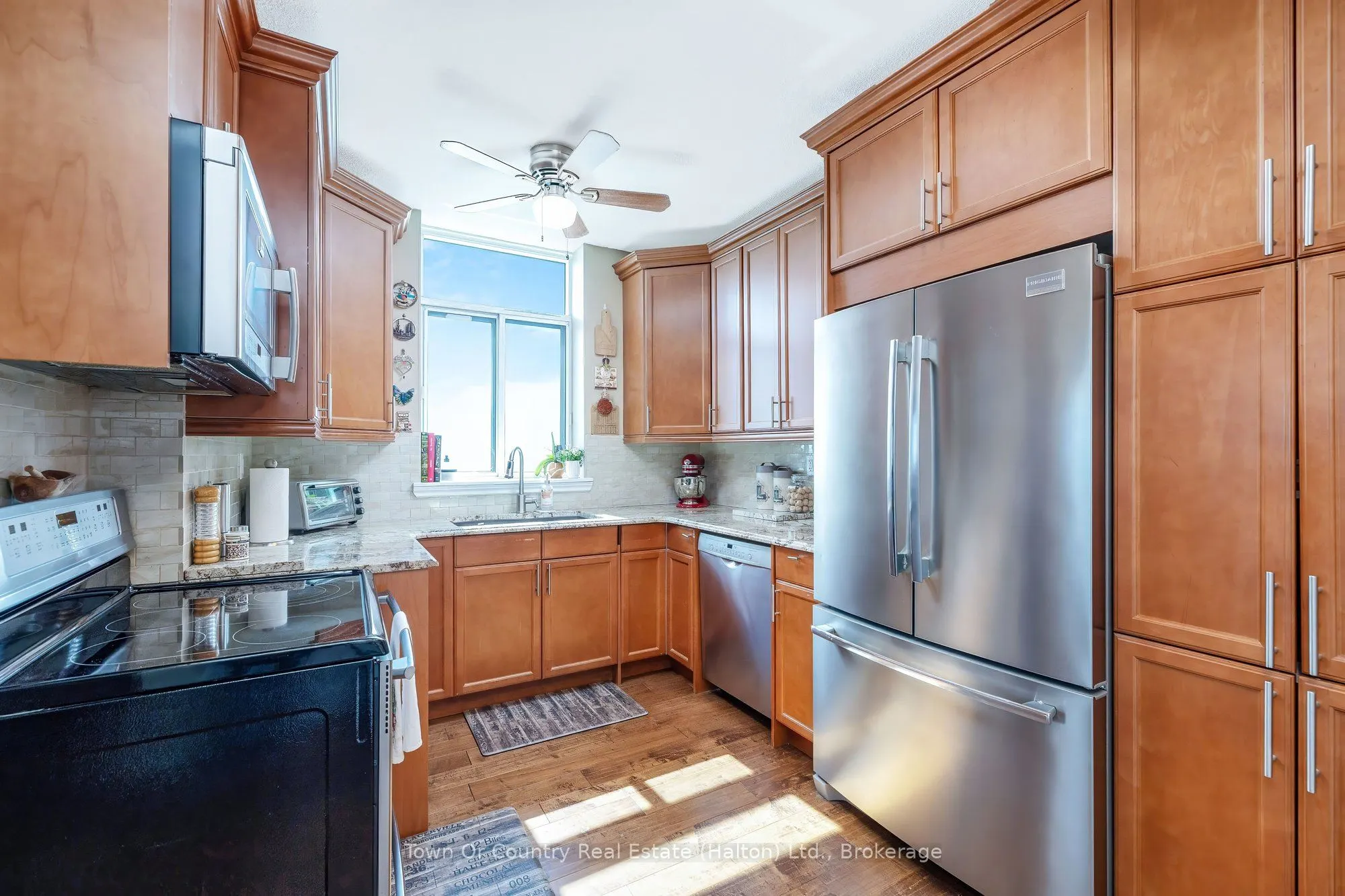 5250 Lakeshore Road #1906