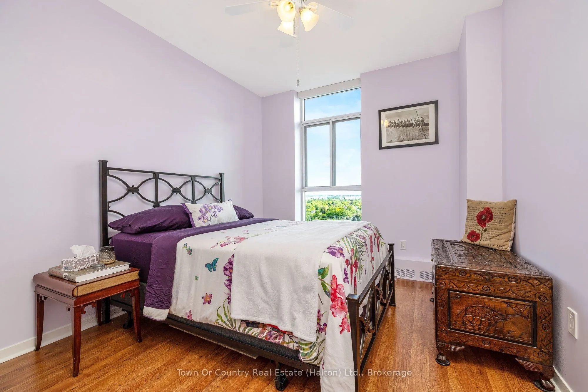 5250 Lakeshore Road #1906