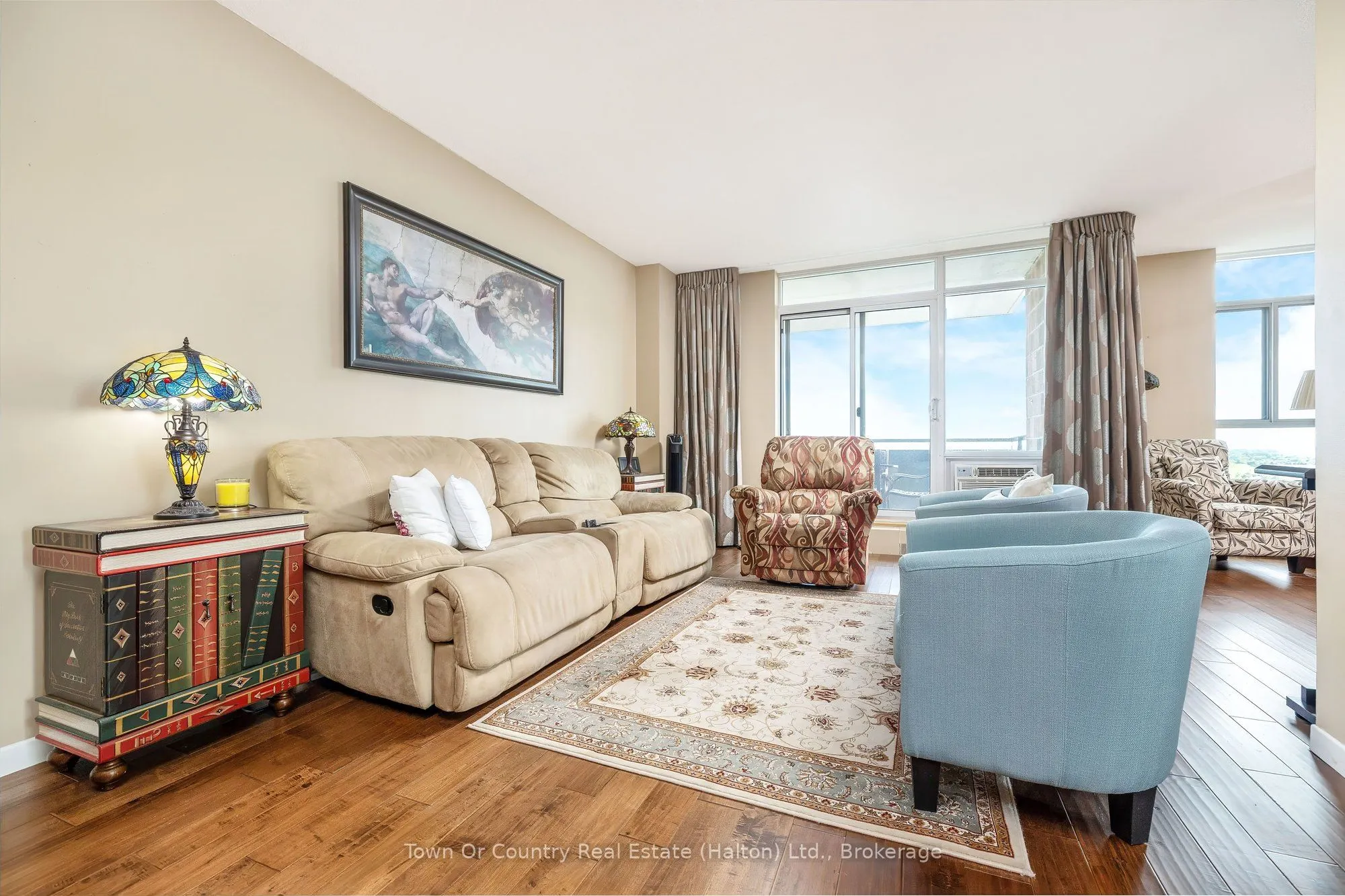 5250 Lakeshore Road #1906