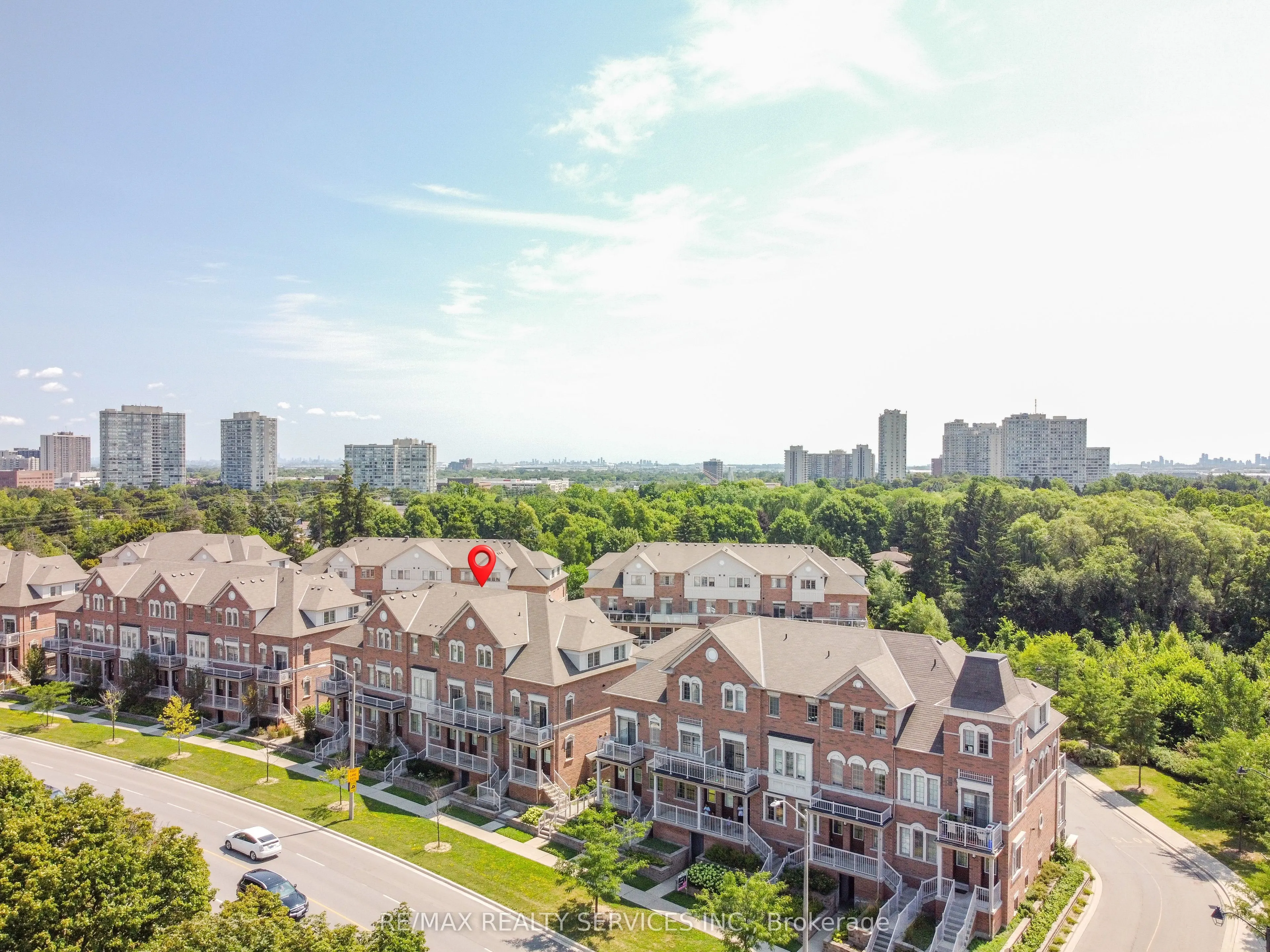180 Howden Boulevard #15