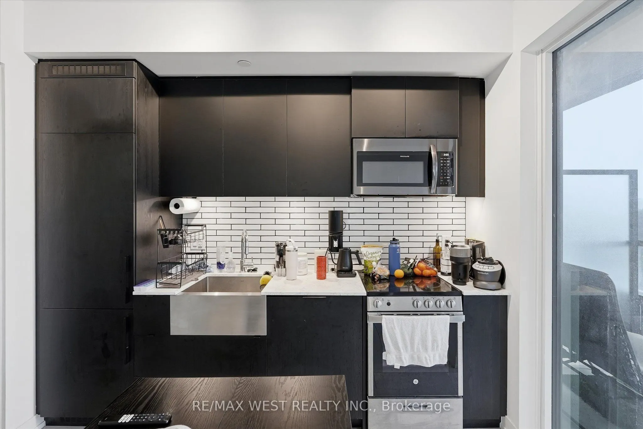 270 Dufferin Street #819