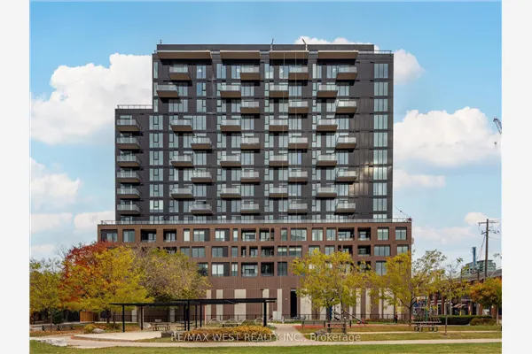 270 Dufferin Street