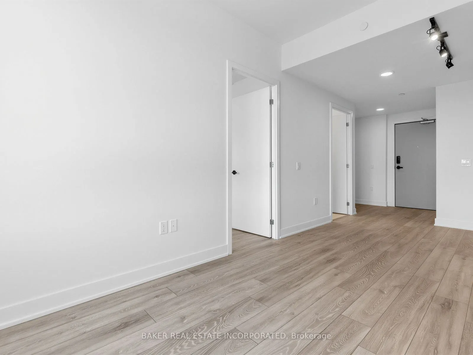 758 Dovercourt Road #703