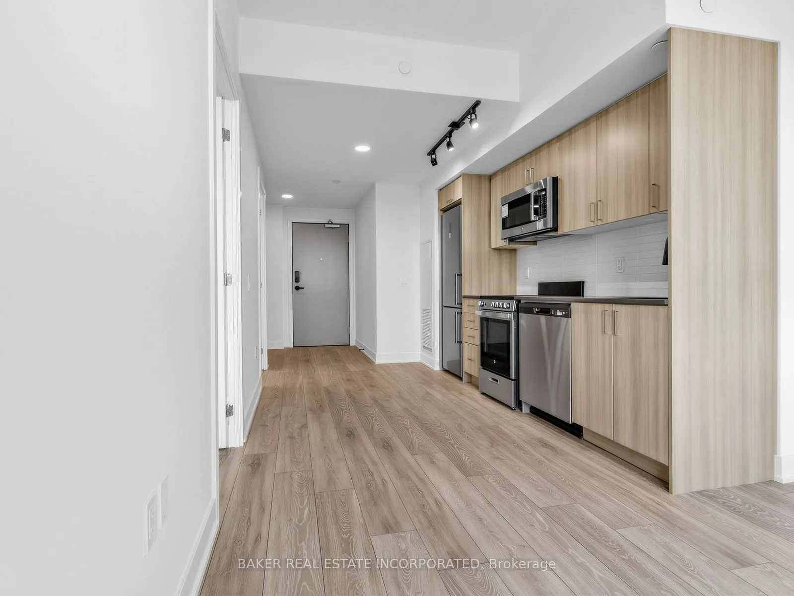 758 Dovercourt Road #703