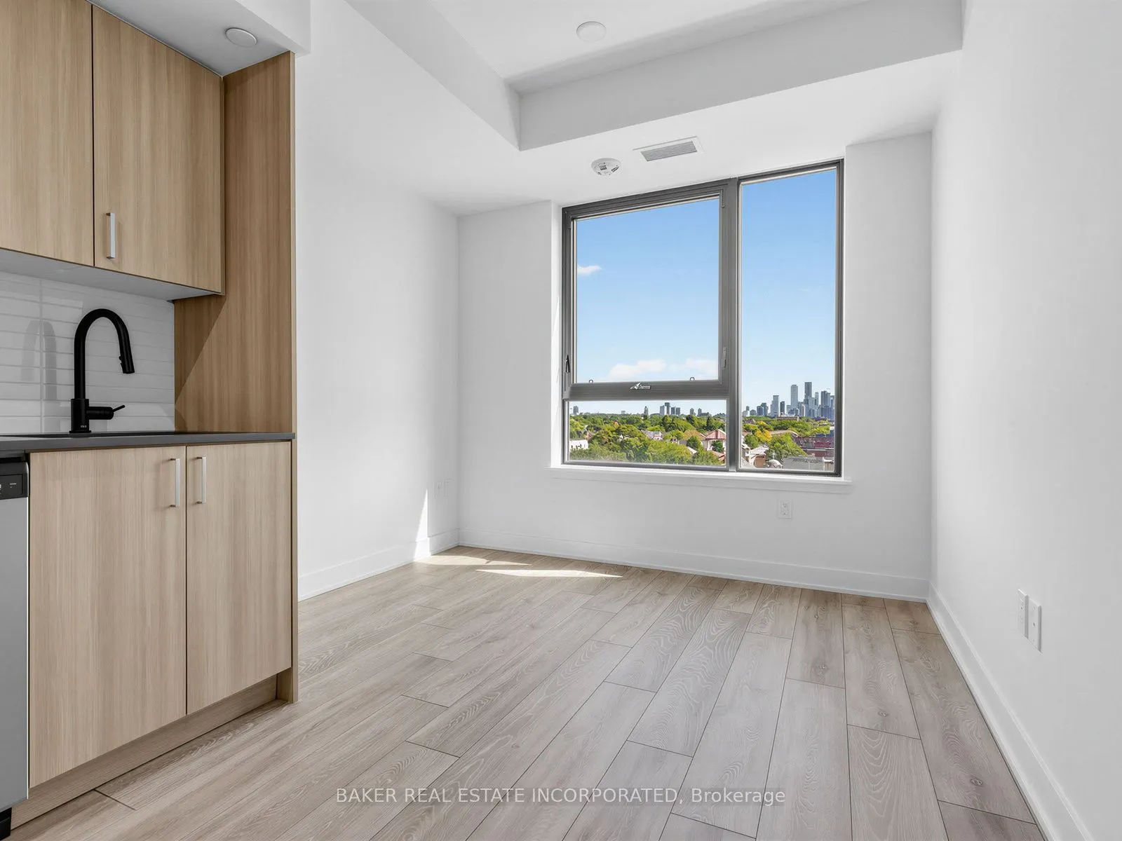 758 Dovercourt Road #703