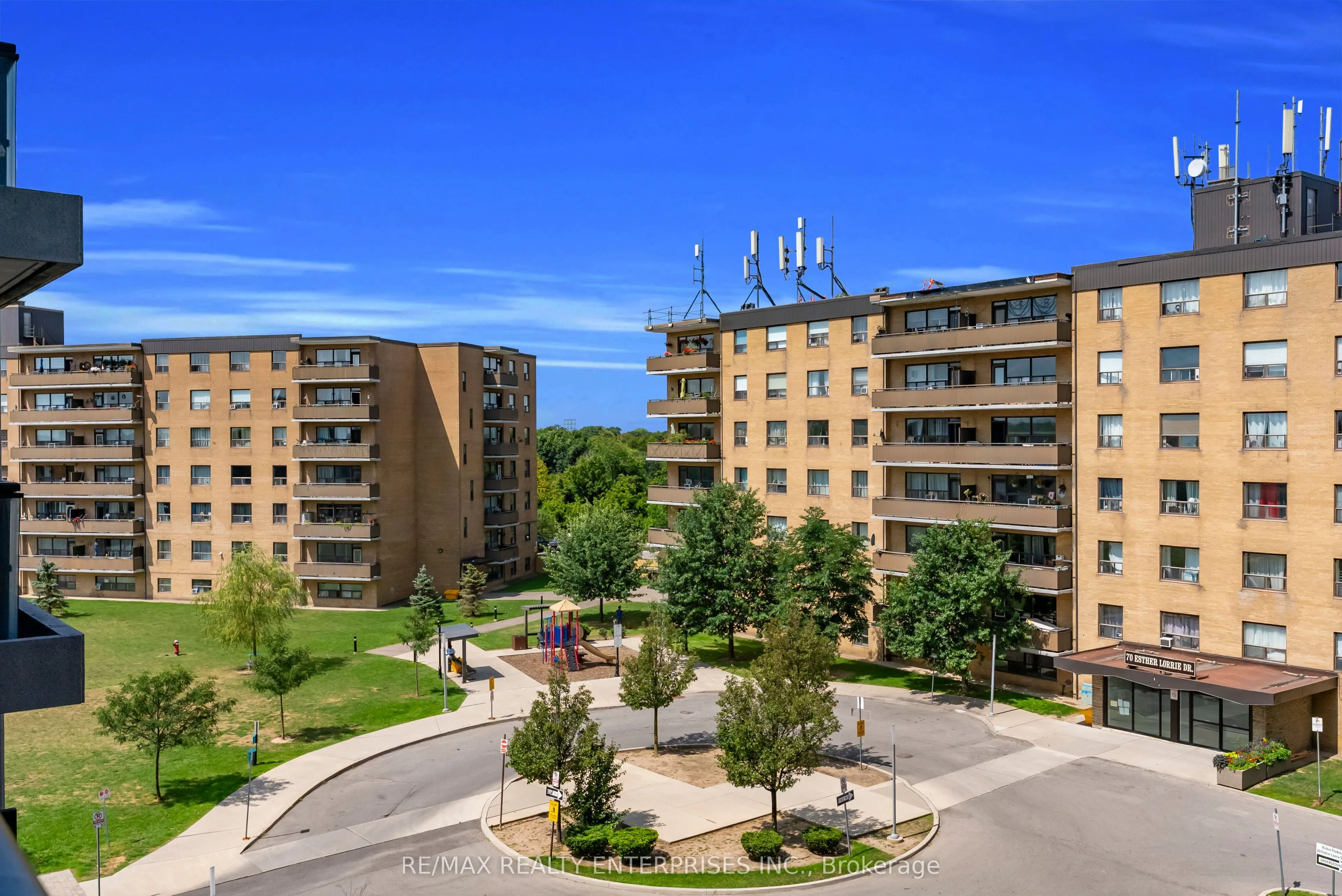 80 Esther Lorrie Drive #522